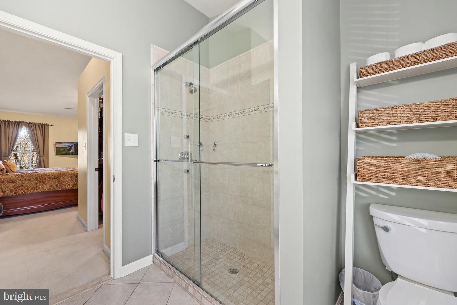 ENGLAND RUN NORTH - Residential