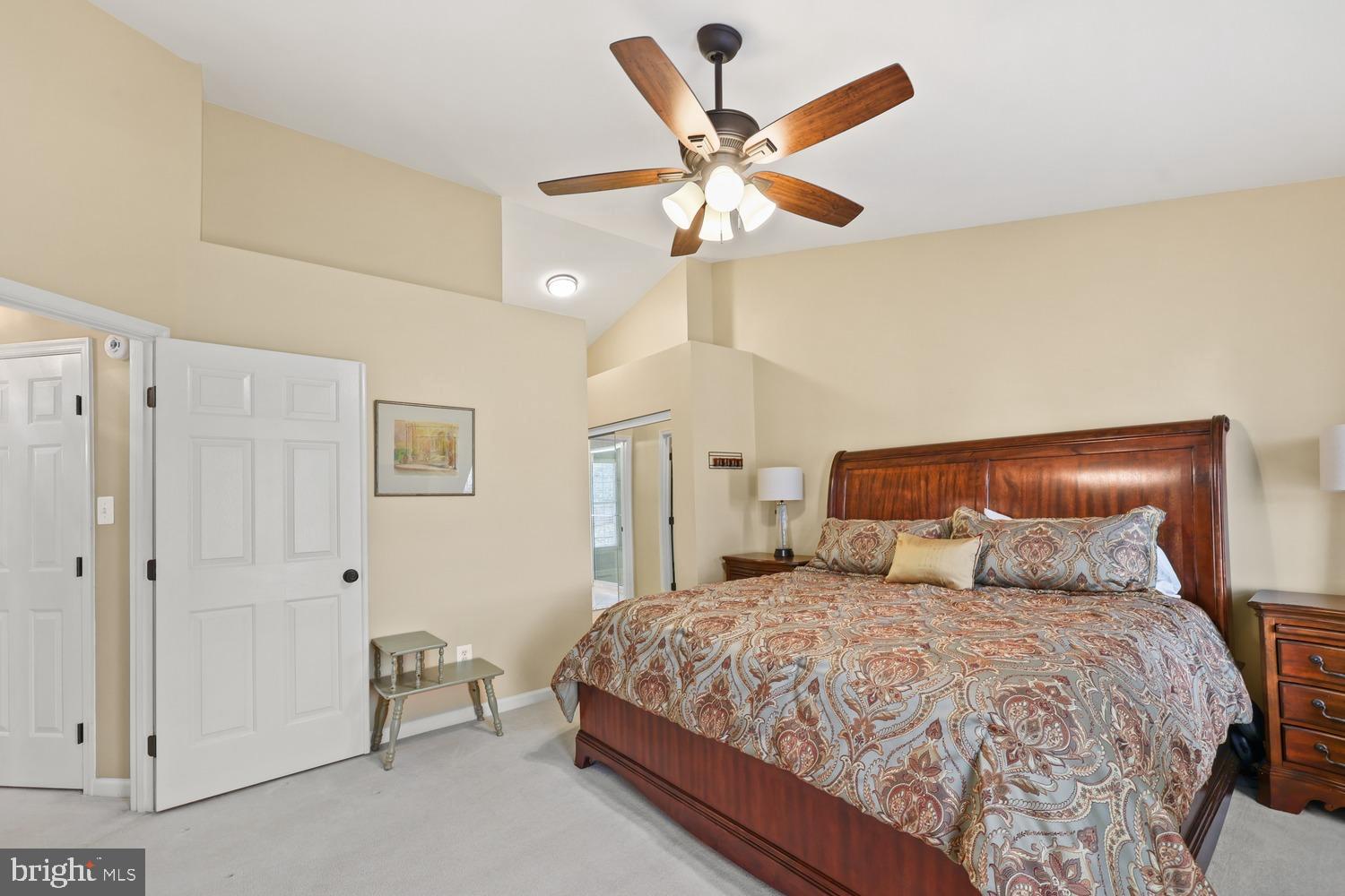 ENGLAND RUN NORTH - Residential