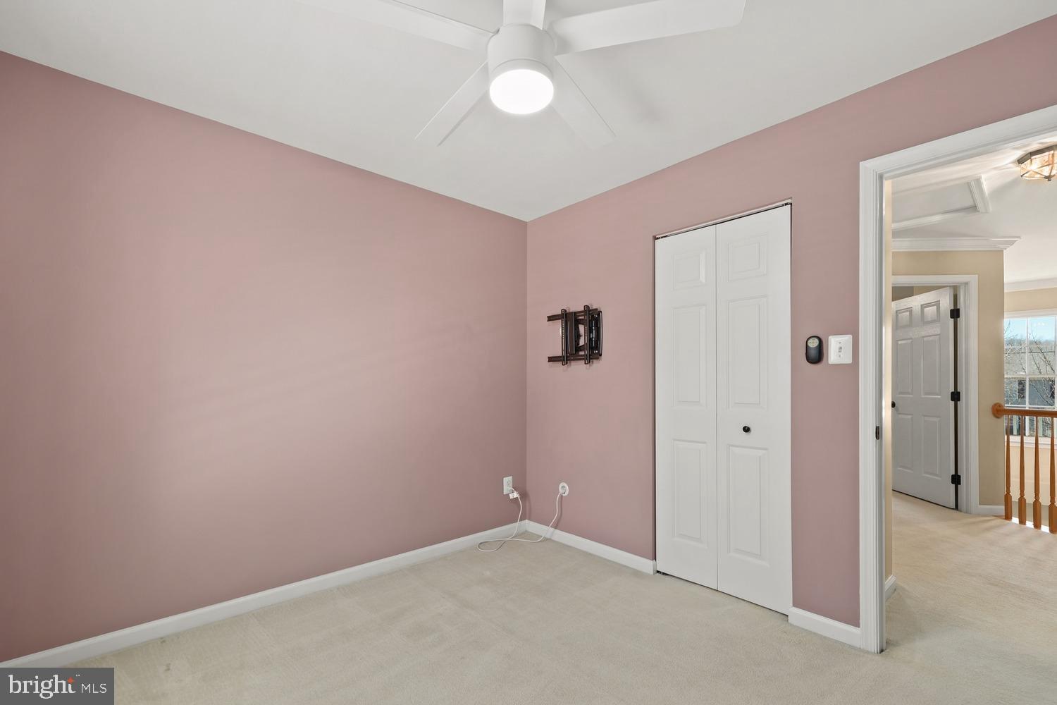 ENGLAND RUN NORTH - Residential