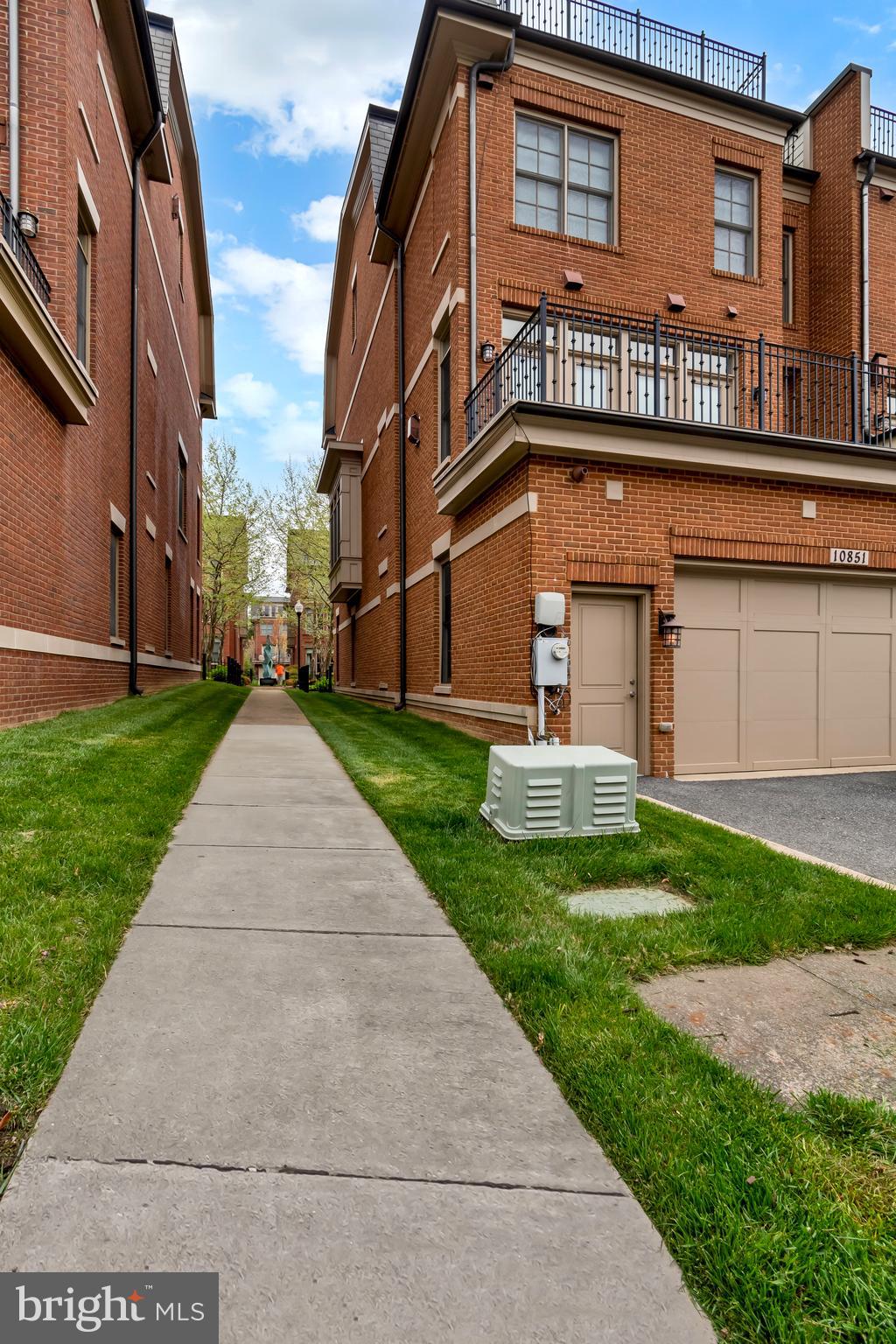 SYMPHONY PARK - Residential Lease