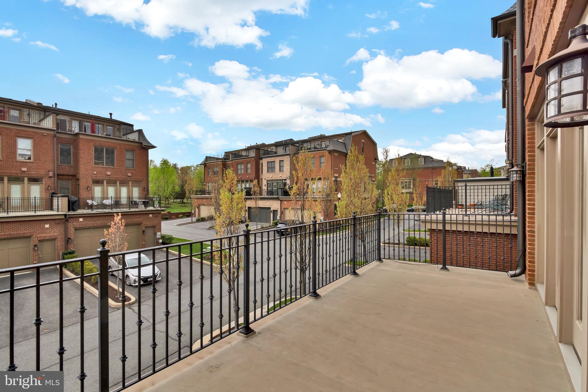 SYMPHONY PARK - Residential Lease