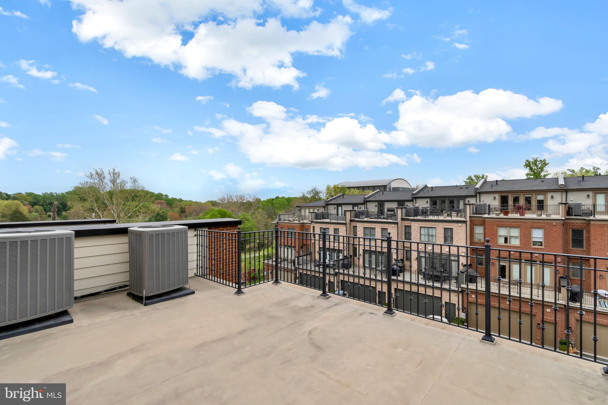 SYMPHONY PARK - Residential Lease