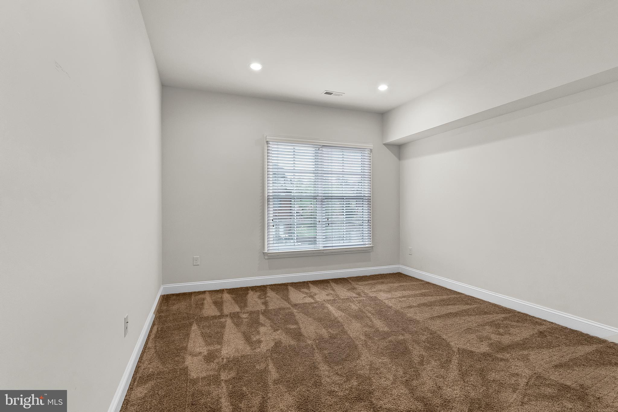 SYMPHONY PARK - Residential Lease