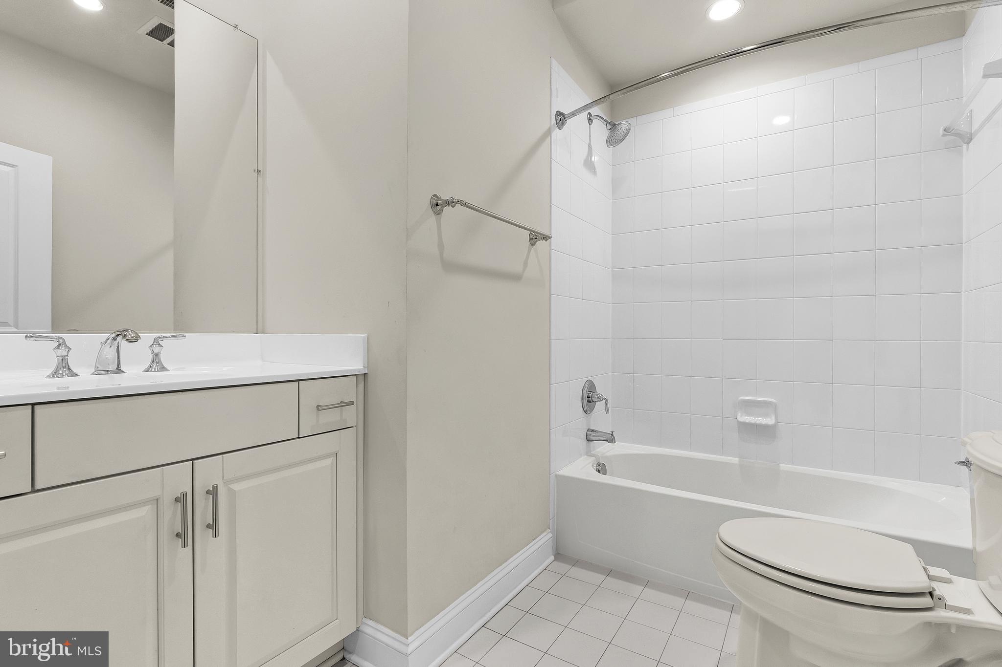 SYMPHONY PARK - Residential Lease