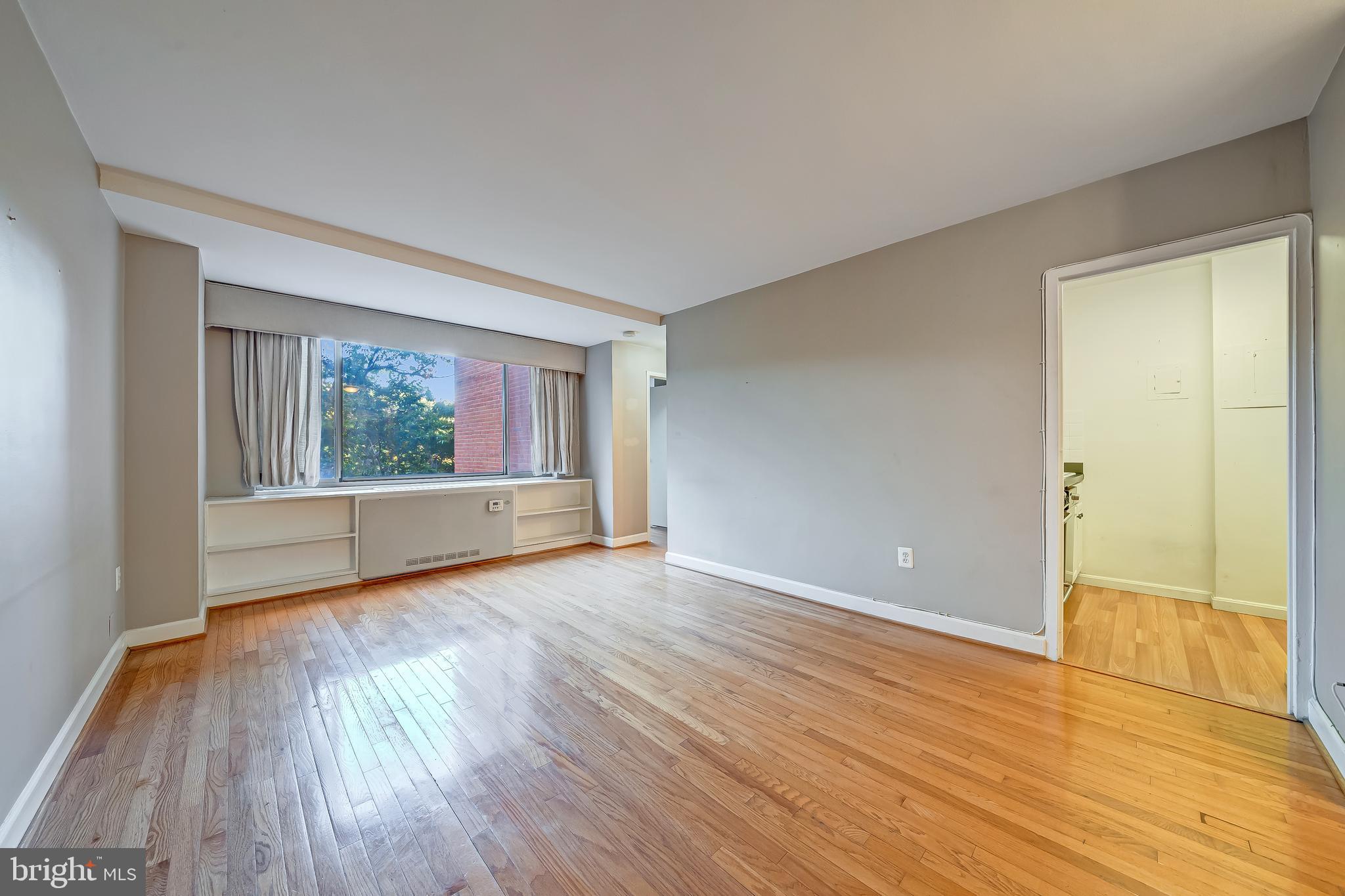 RIVER PLACE - Residential