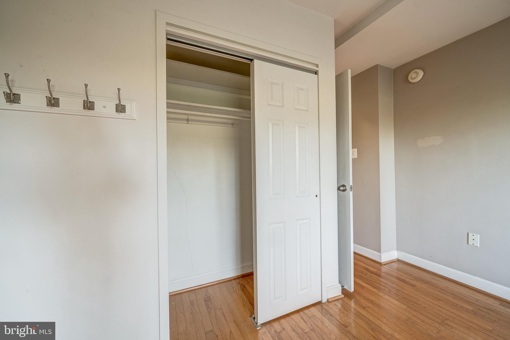 RIVER PLACE - Residential