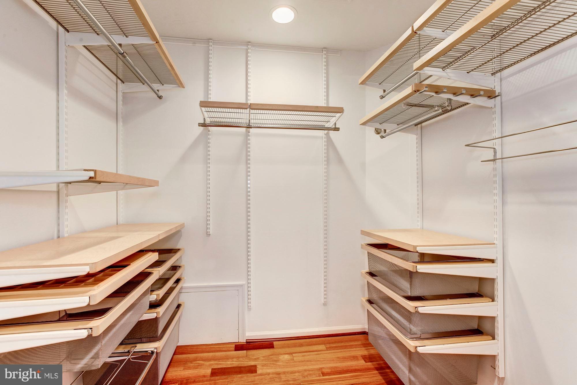 TIMBERLAWN - Residential