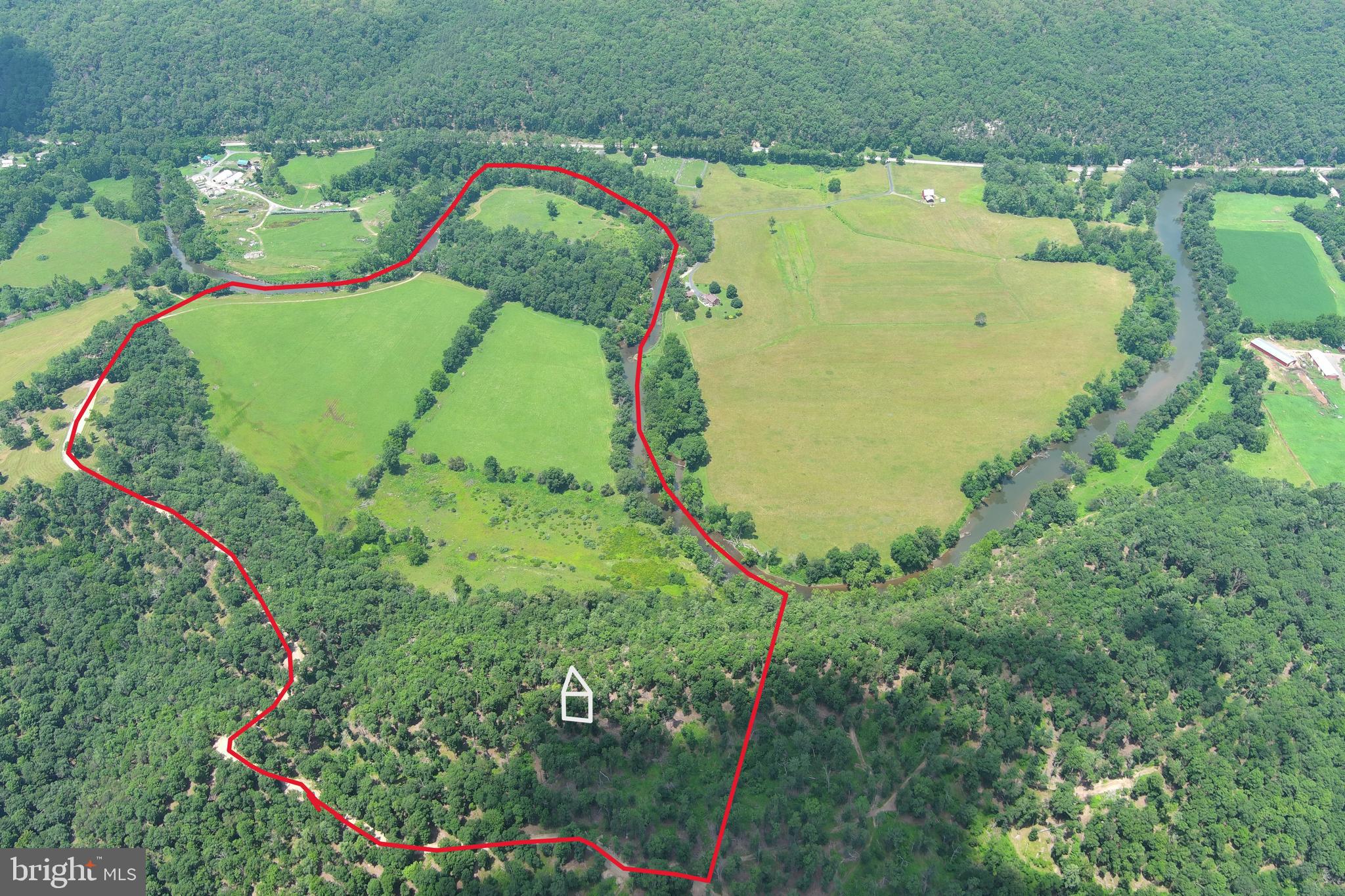 109 ACRES ON CACAPON RIVER