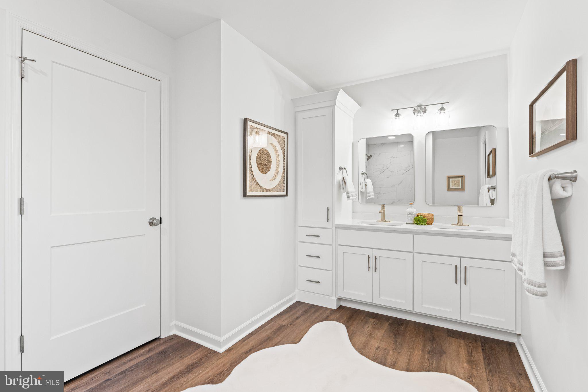 MOUNTAIN VIEW - Residential