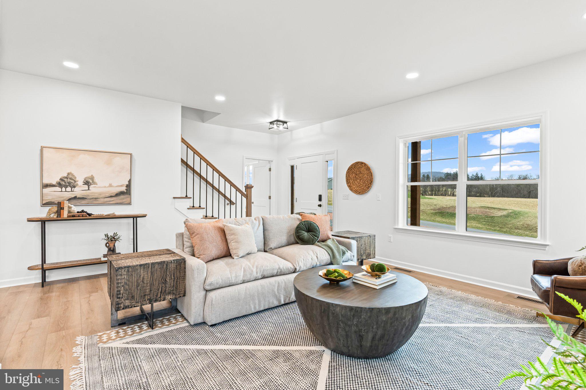 MOUNTAIN VIEW - Residential