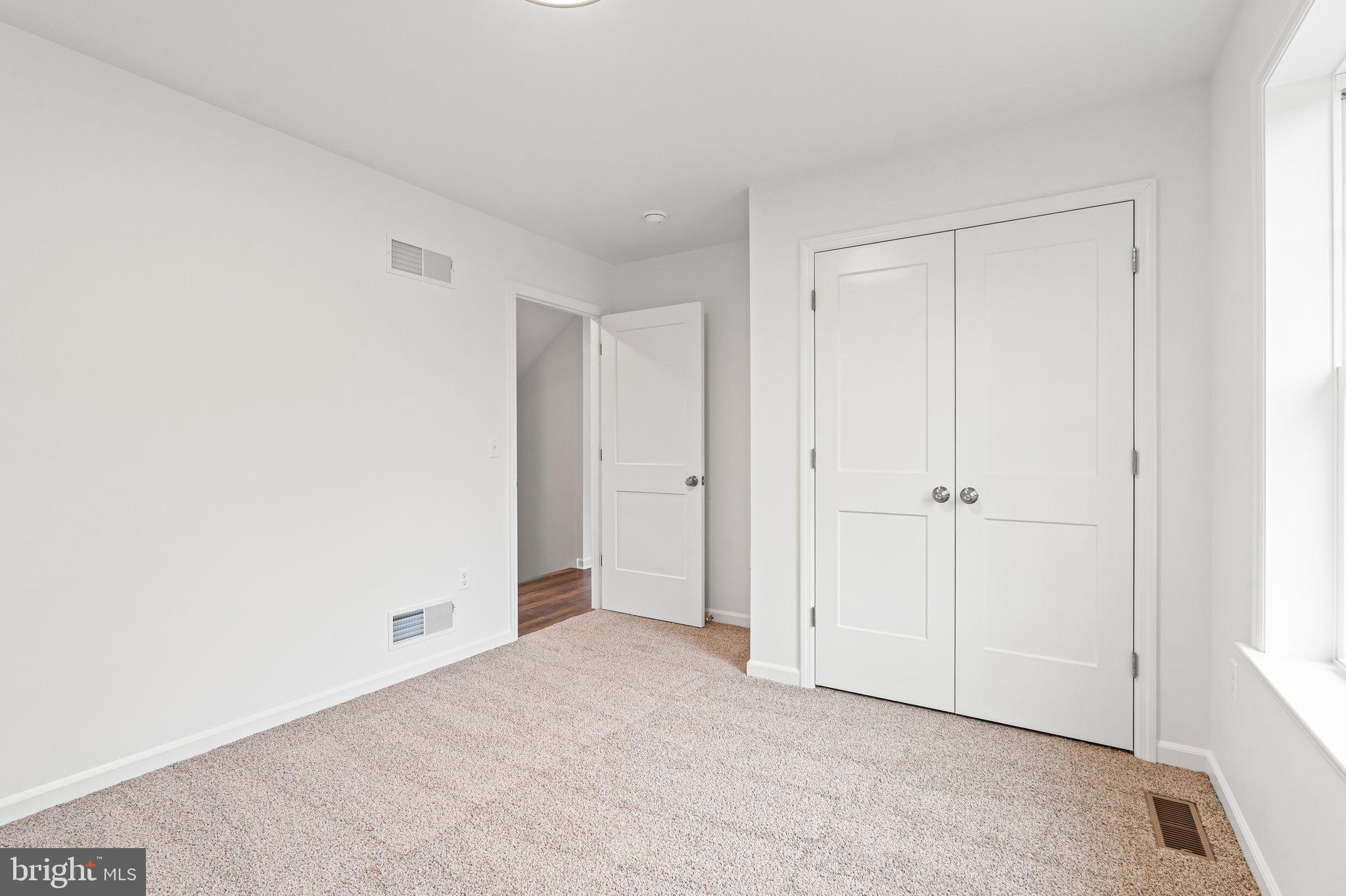 MOUNTAIN VIEW - Residential