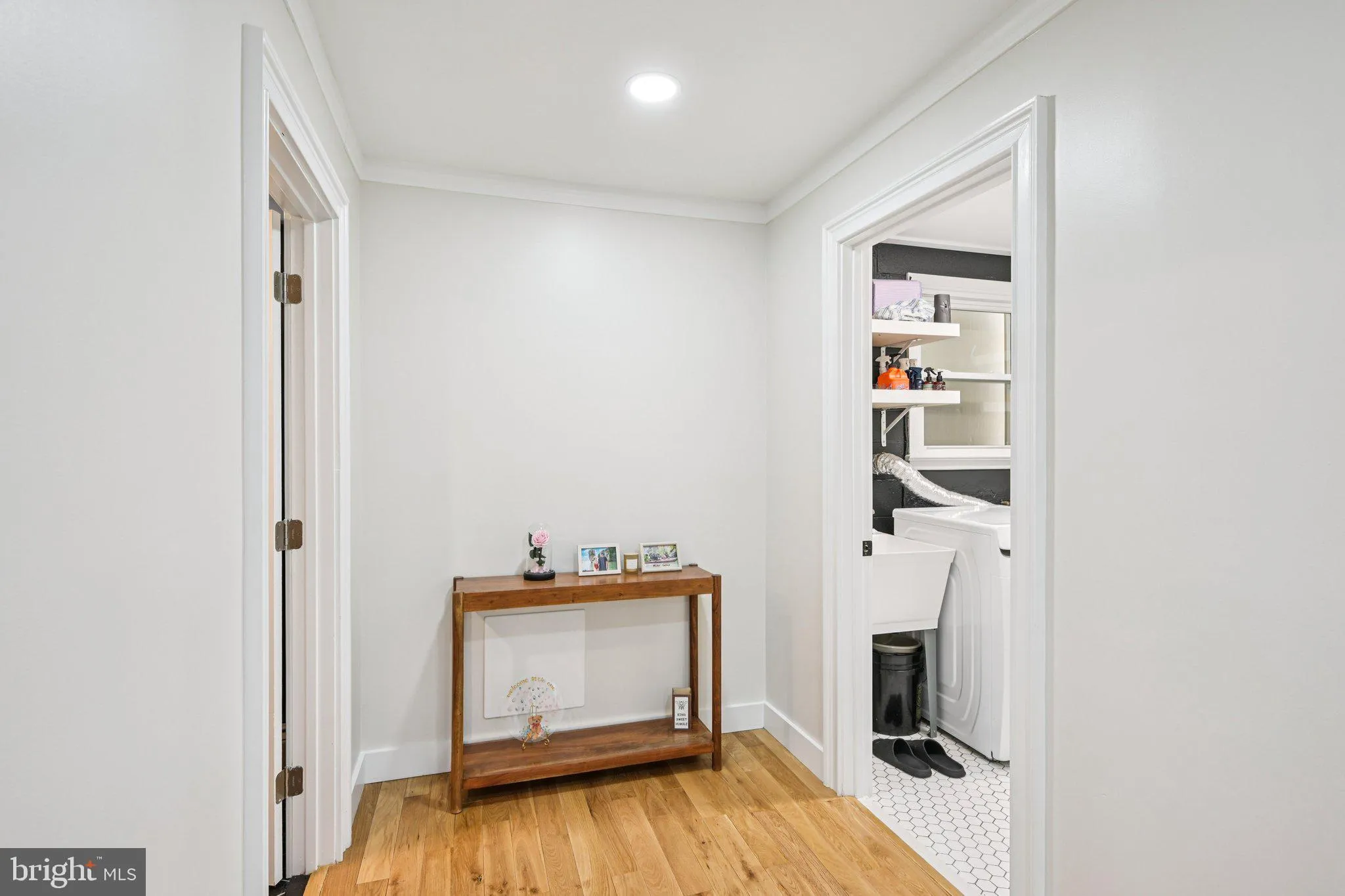 Abington, Pennsylvania 19001, United States, 3 Bedrooms Bedrooms, ,2 BathroomsBathrooms,Residential,Active,242103