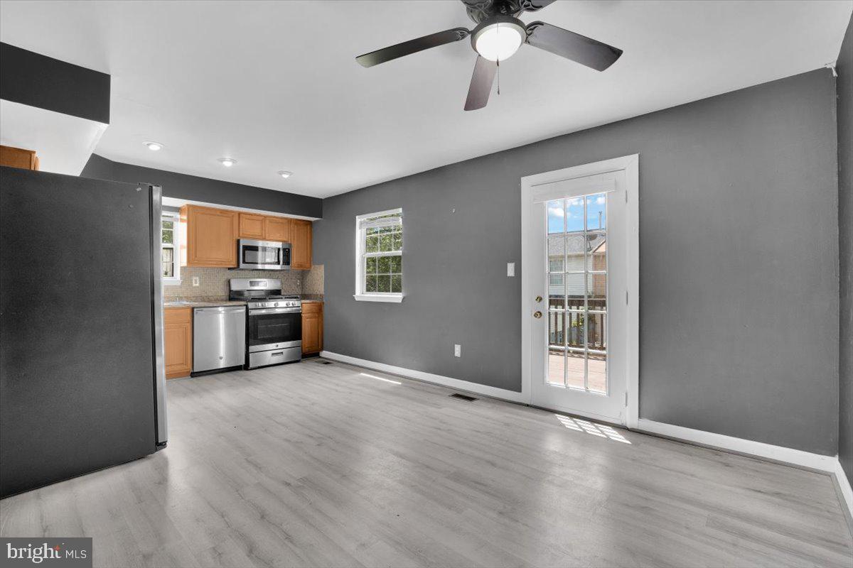 DALE CITY - Residential