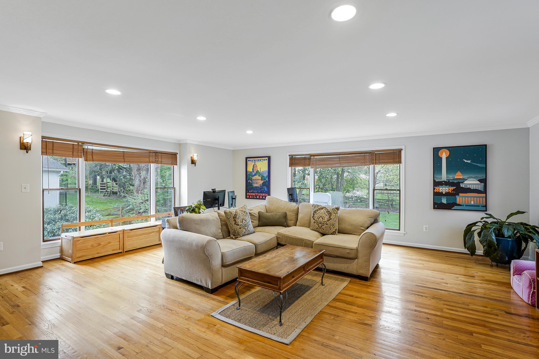 MC LEAN HAMLET - Residential