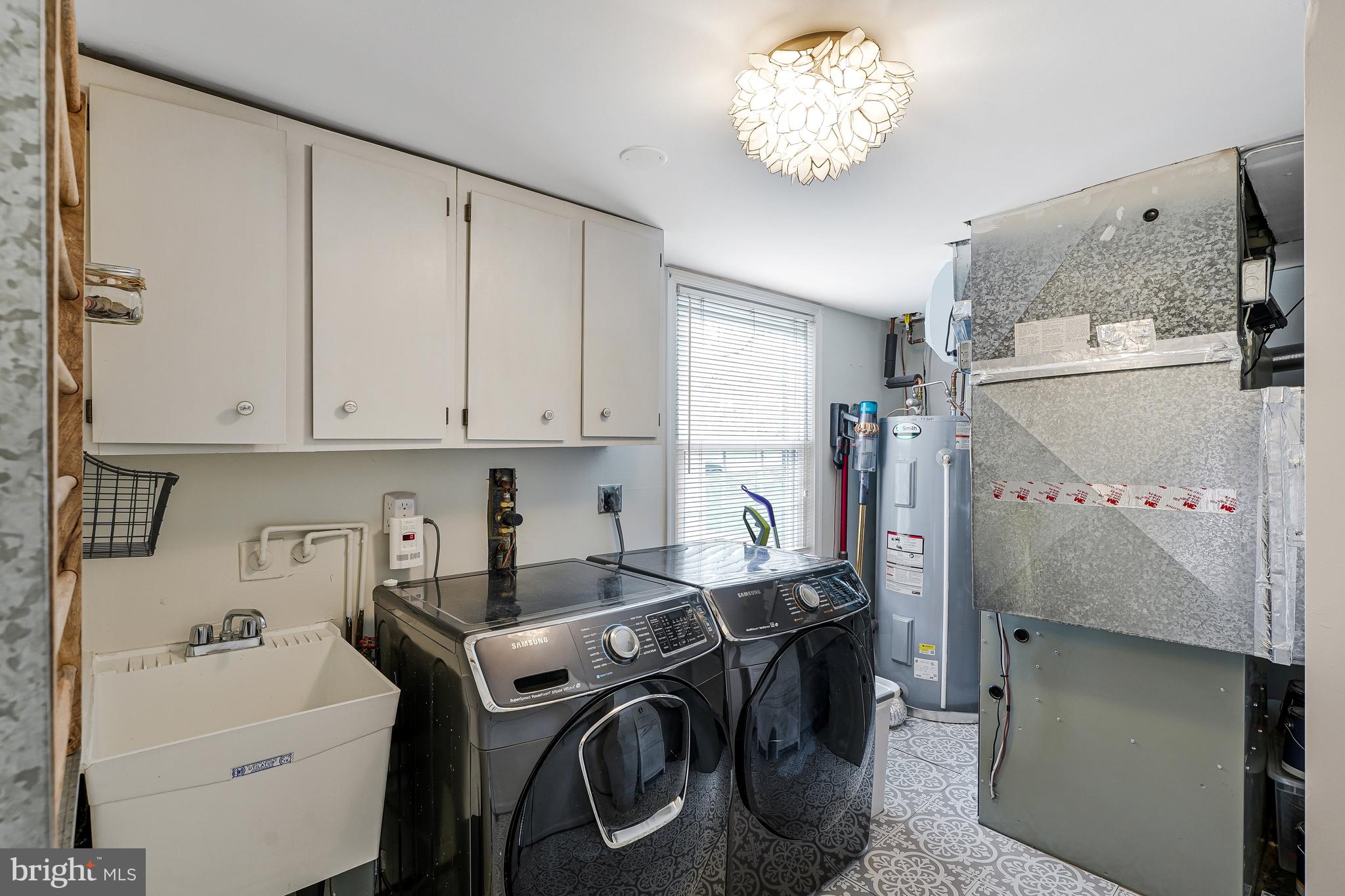 MC LEAN HAMLET - Residential