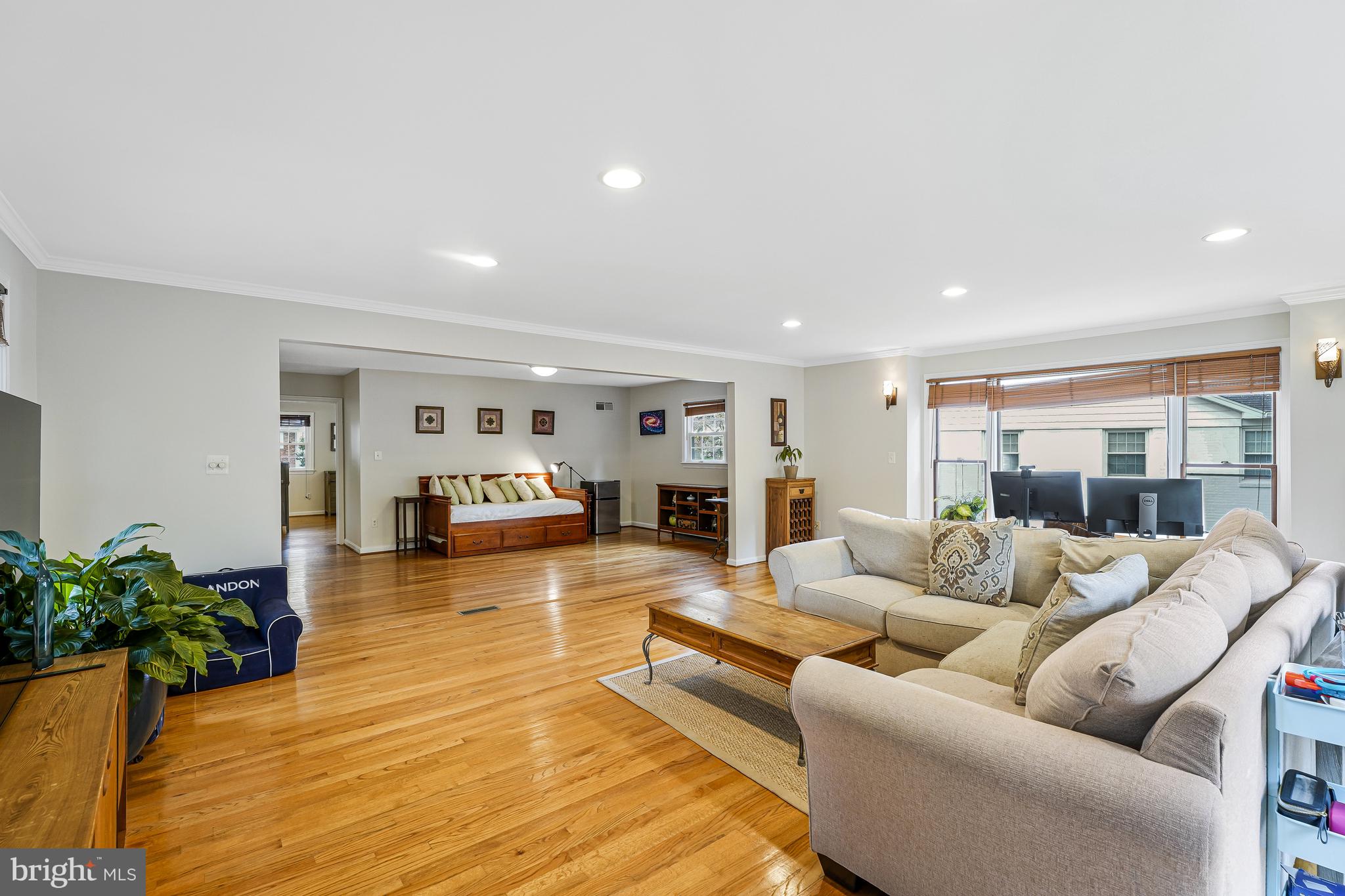 MC LEAN HAMLET - Residential