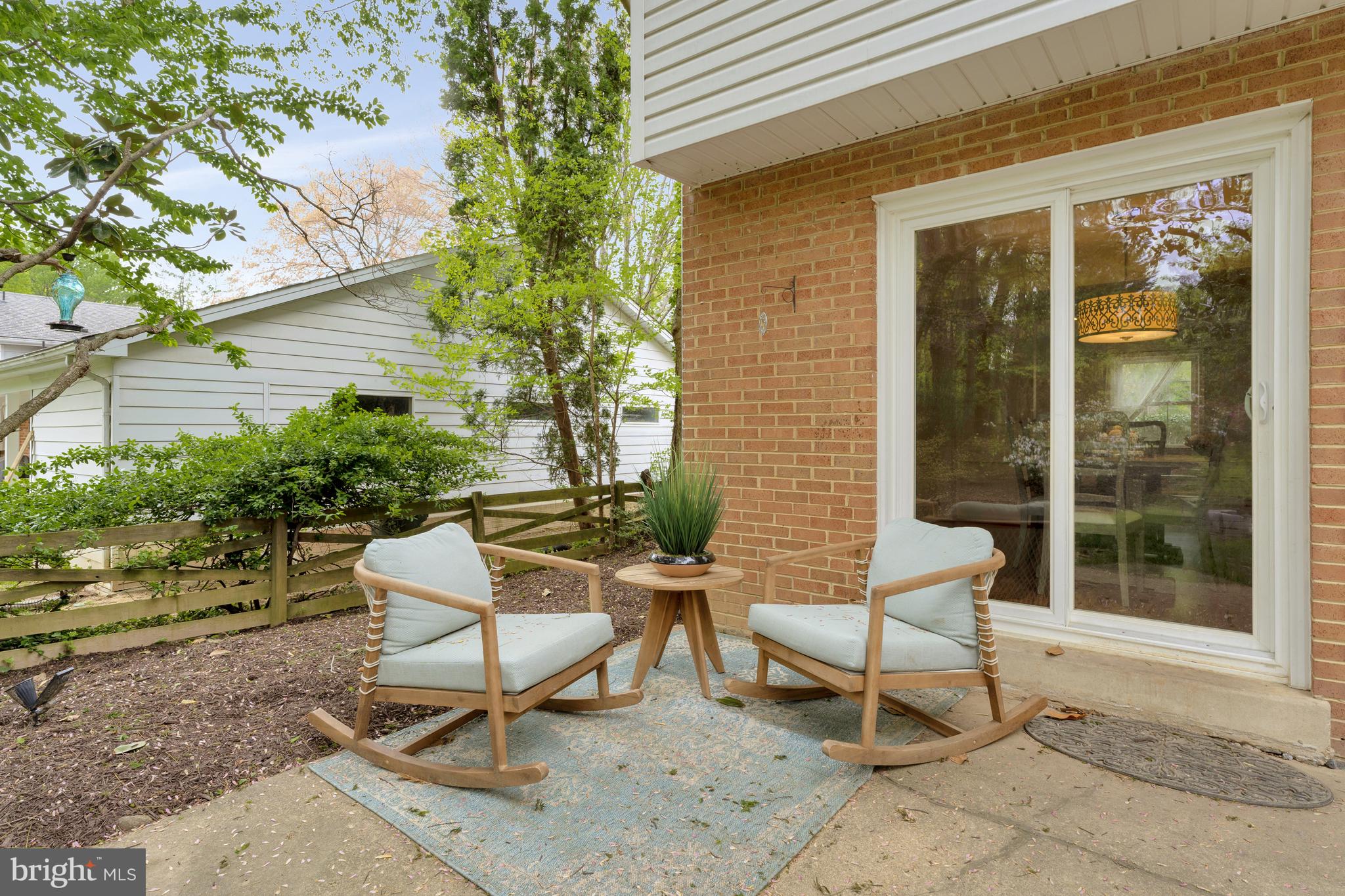 MC LEAN HAMLET - Residential