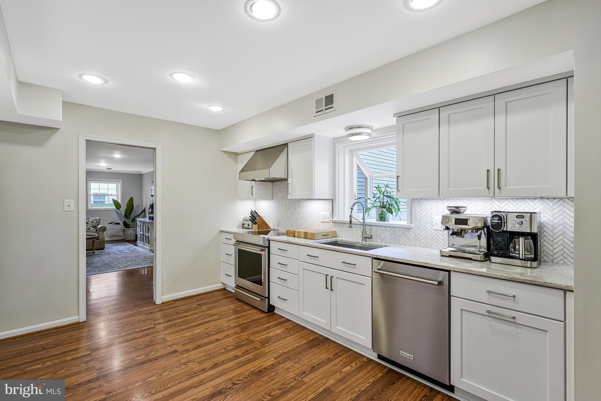 MC LEAN HAMLET - Residential