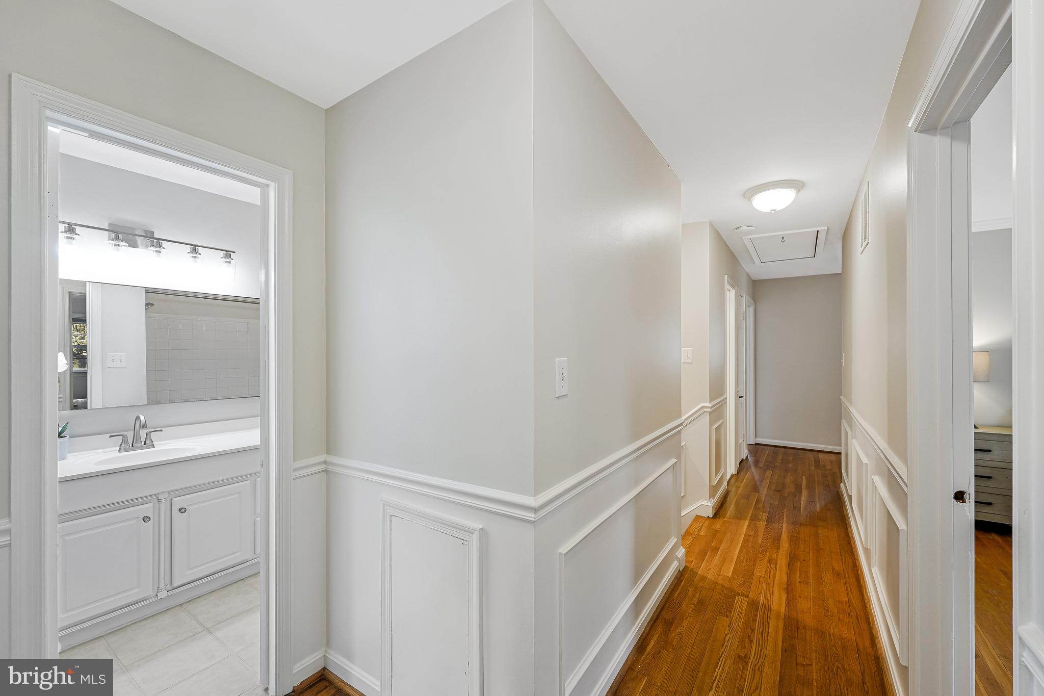 MC LEAN HAMLET - Residential