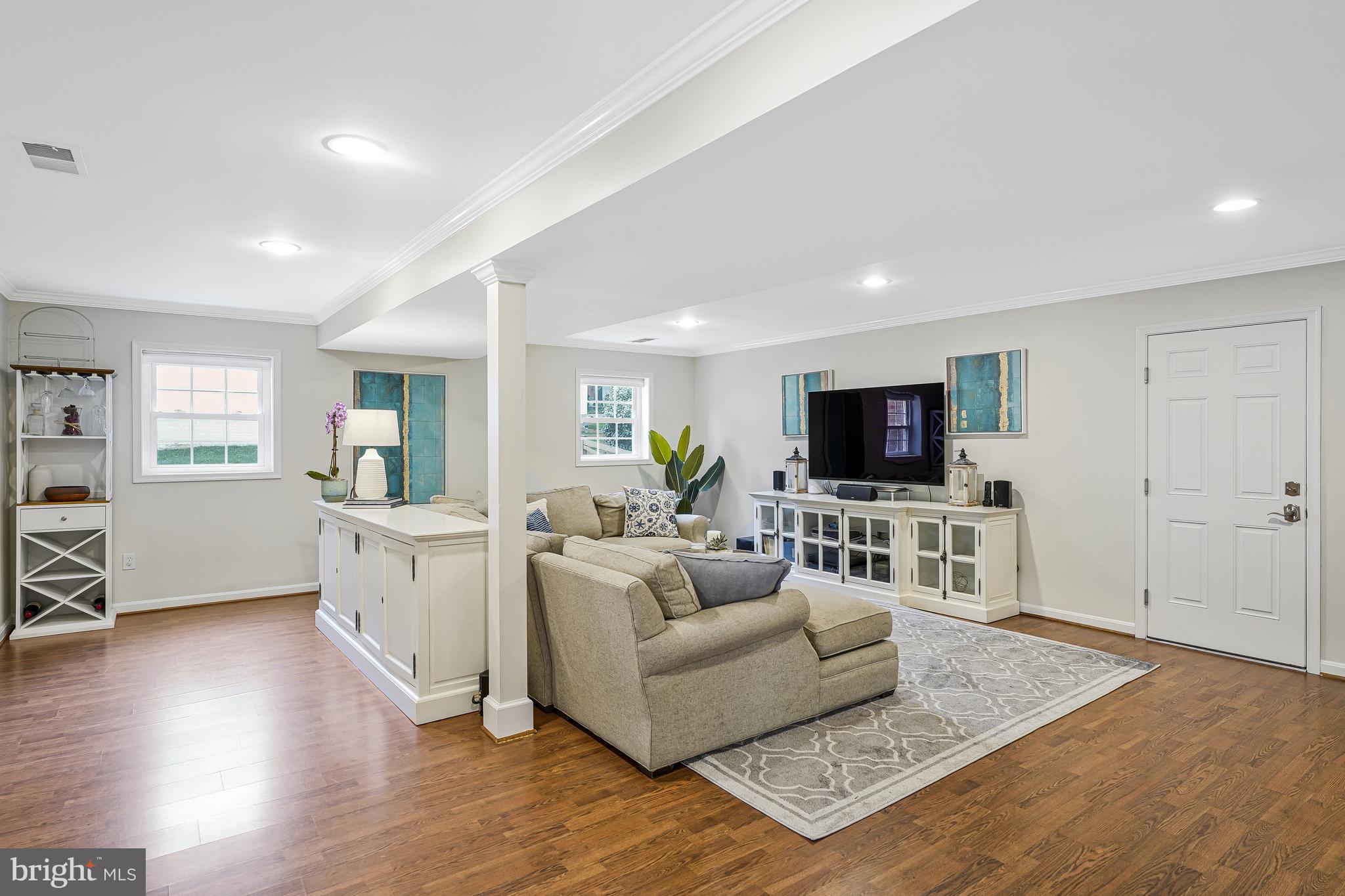 MC LEAN HAMLET - Residential