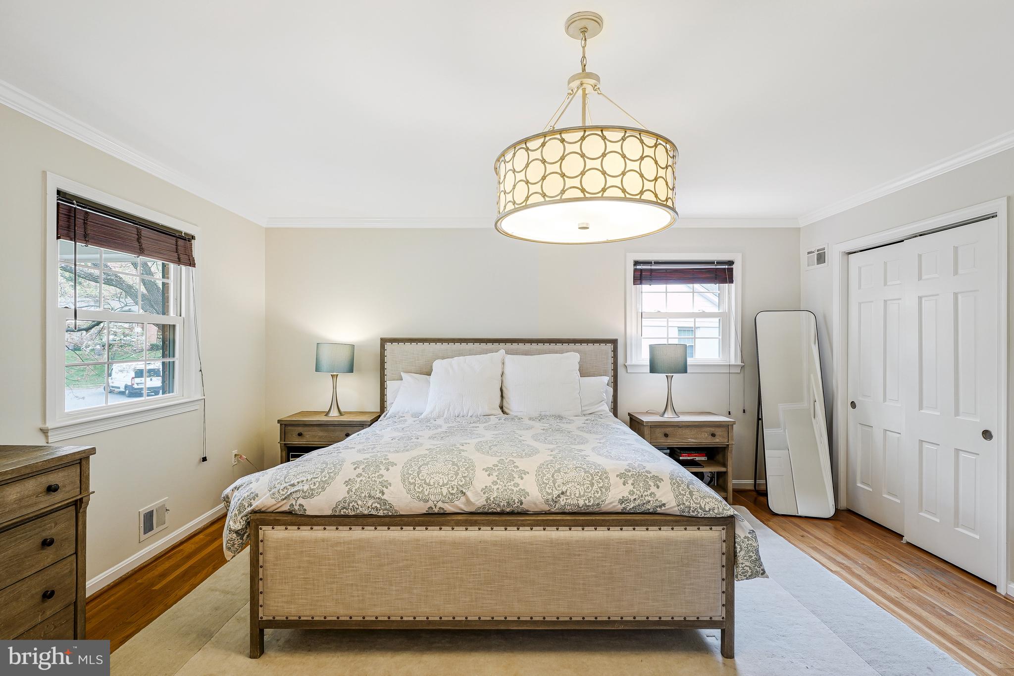 MC LEAN HAMLET - Residential