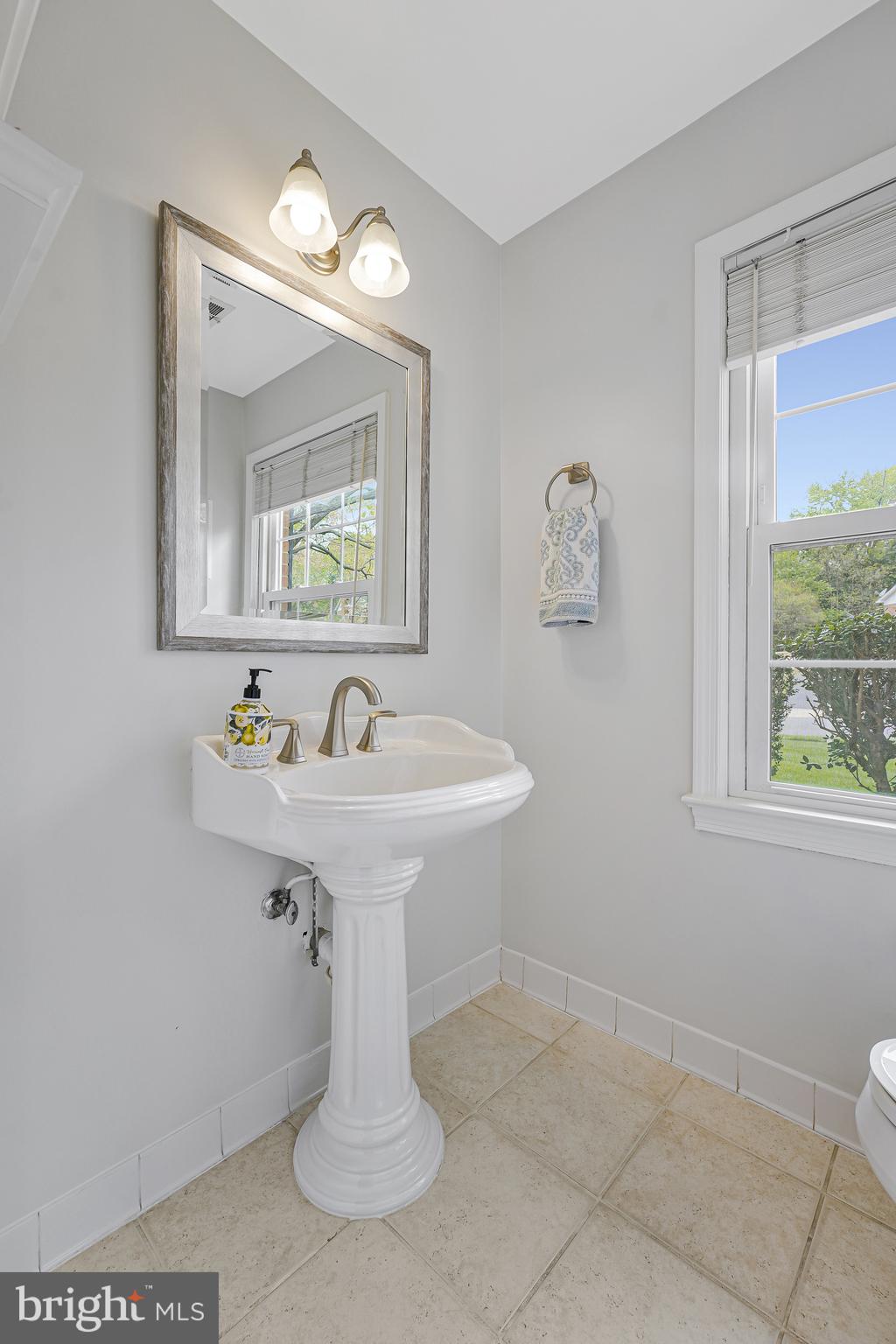 MC LEAN HAMLET - Residential