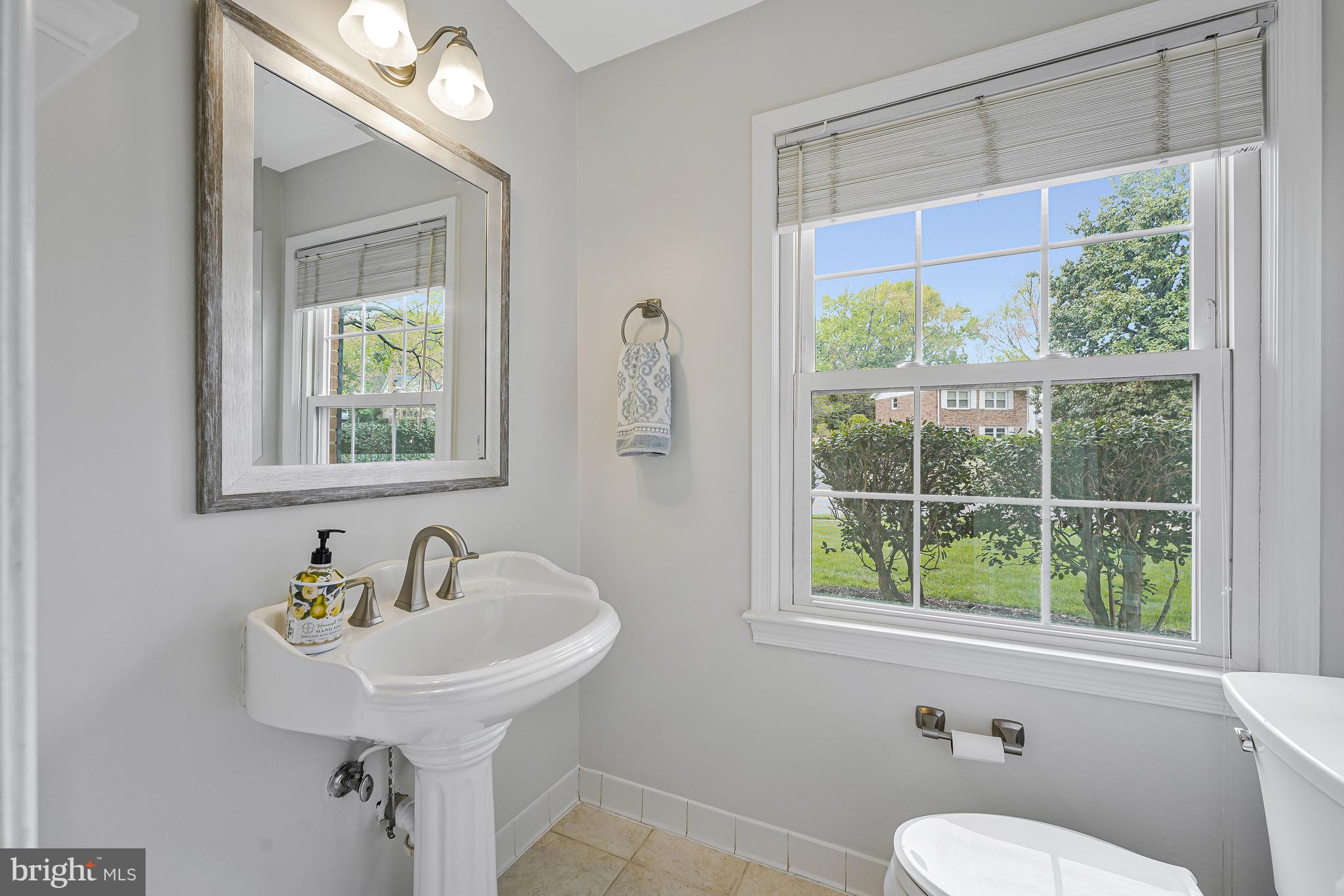 MC LEAN HAMLET - Residential