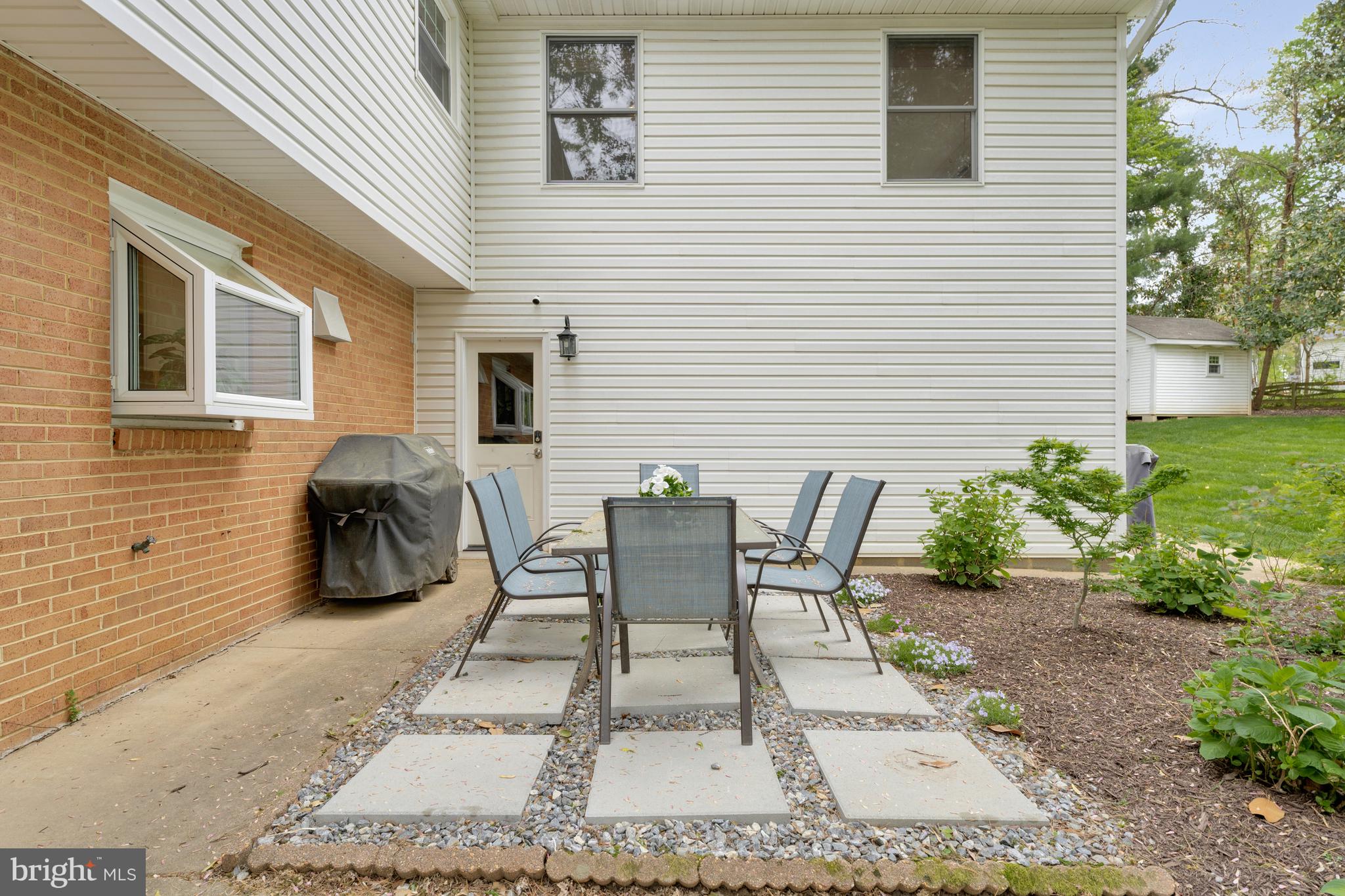 MC LEAN HAMLET - Residential