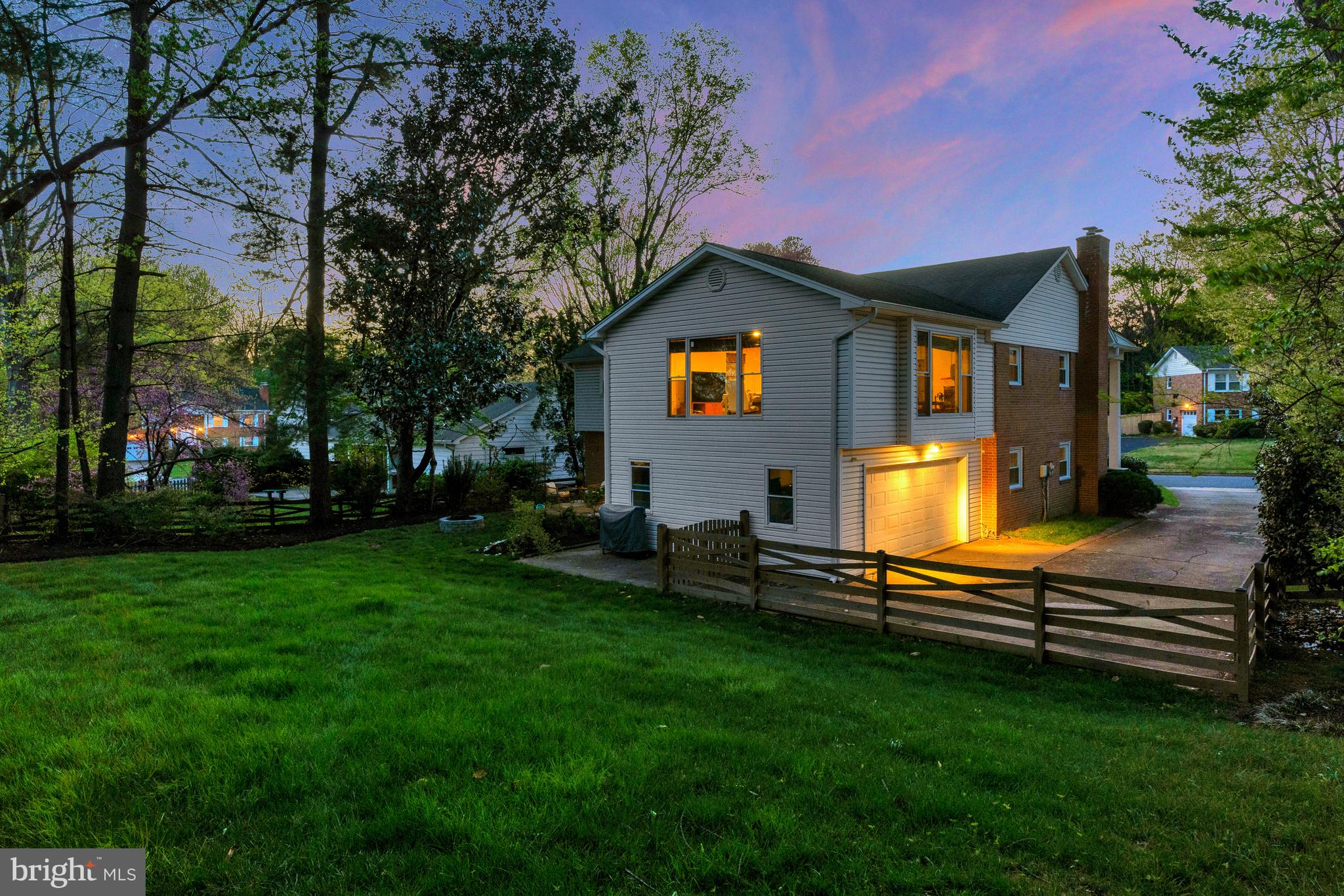 MC LEAN HAMLET - Residential