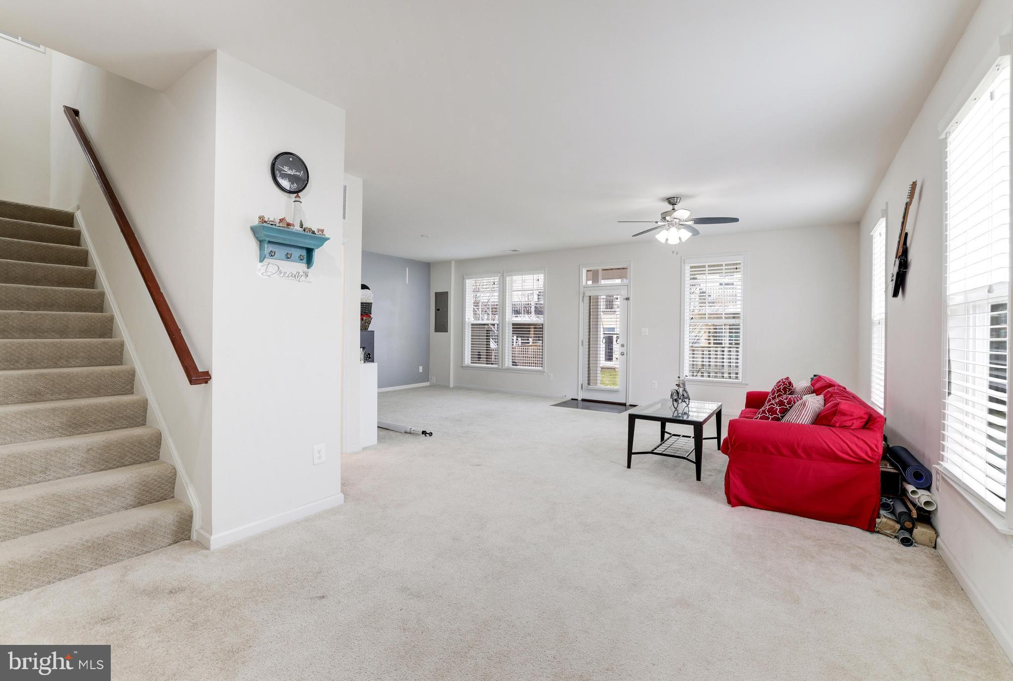 STONE RIDGE LAND BAY 3 - Residential Lease