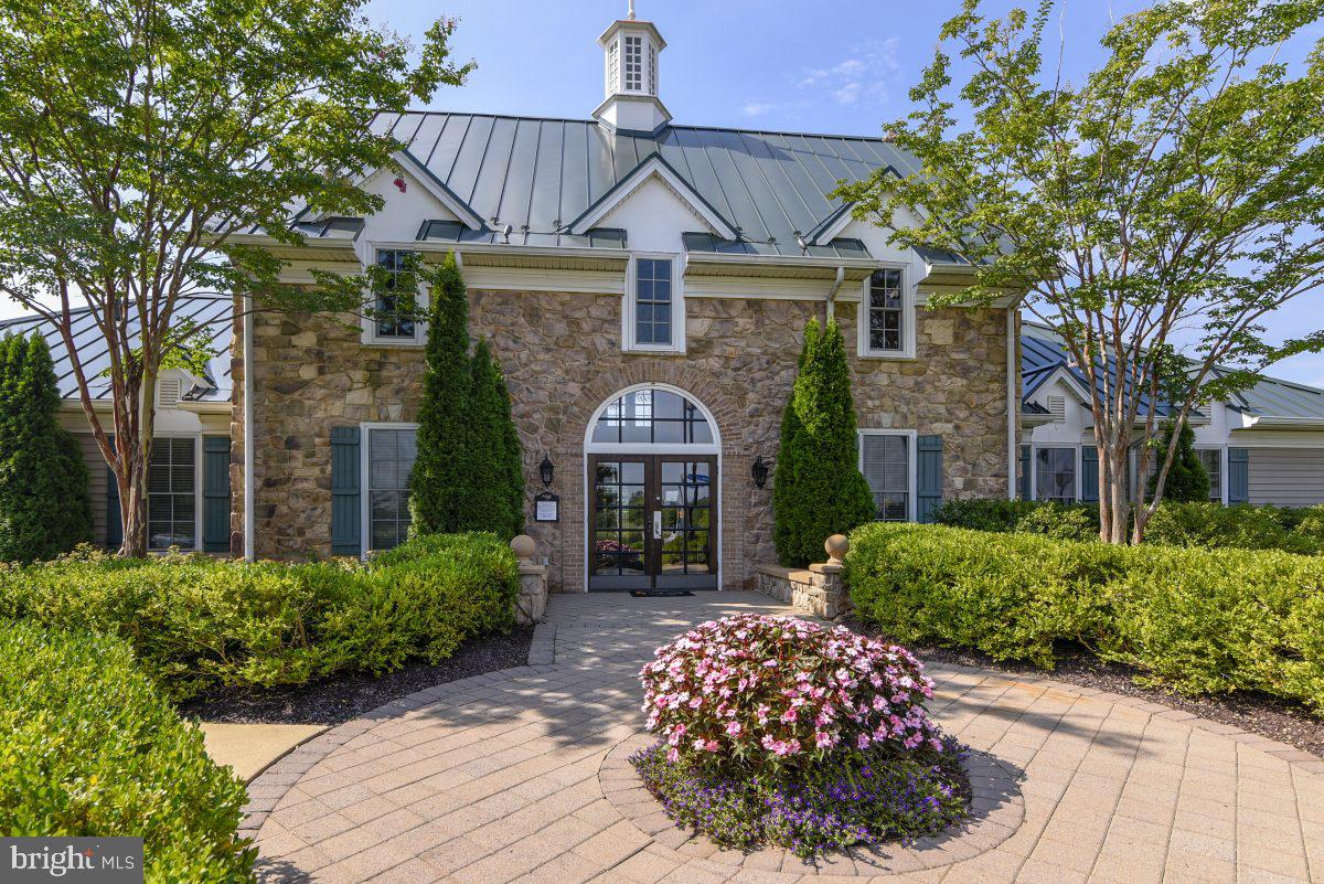 STONE RIDGE LAND BAY 3 - Residential Lease