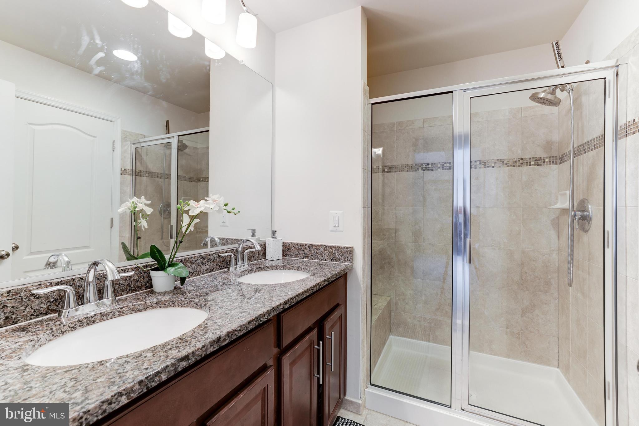 STONE RIDGE LAND BAY 3 - Residential Lease