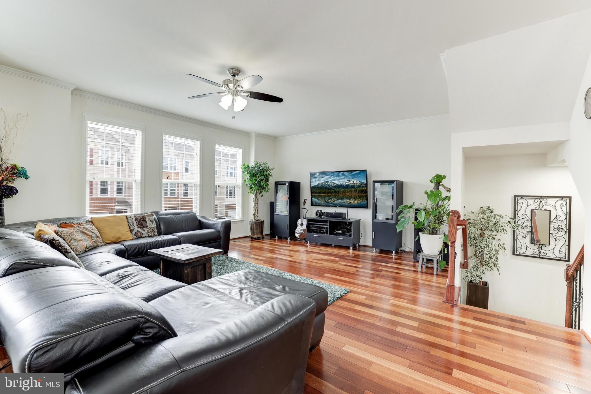 STONE RIDGE LAND BAY 3 - Residential Lease