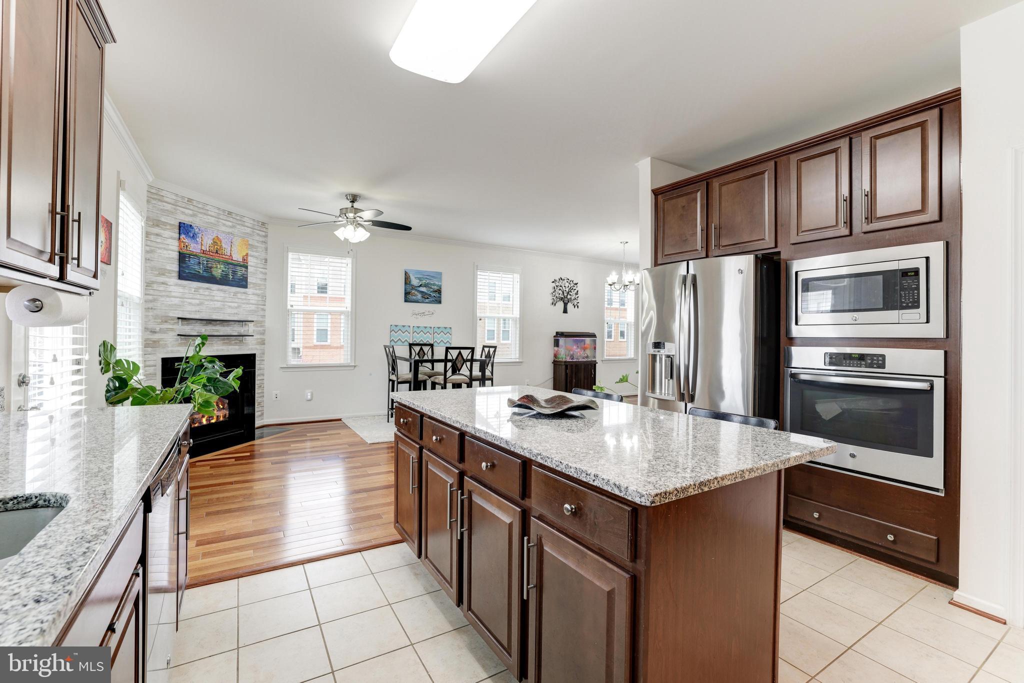 STONE RIDGE LAND BAY 3 - Residential Lease