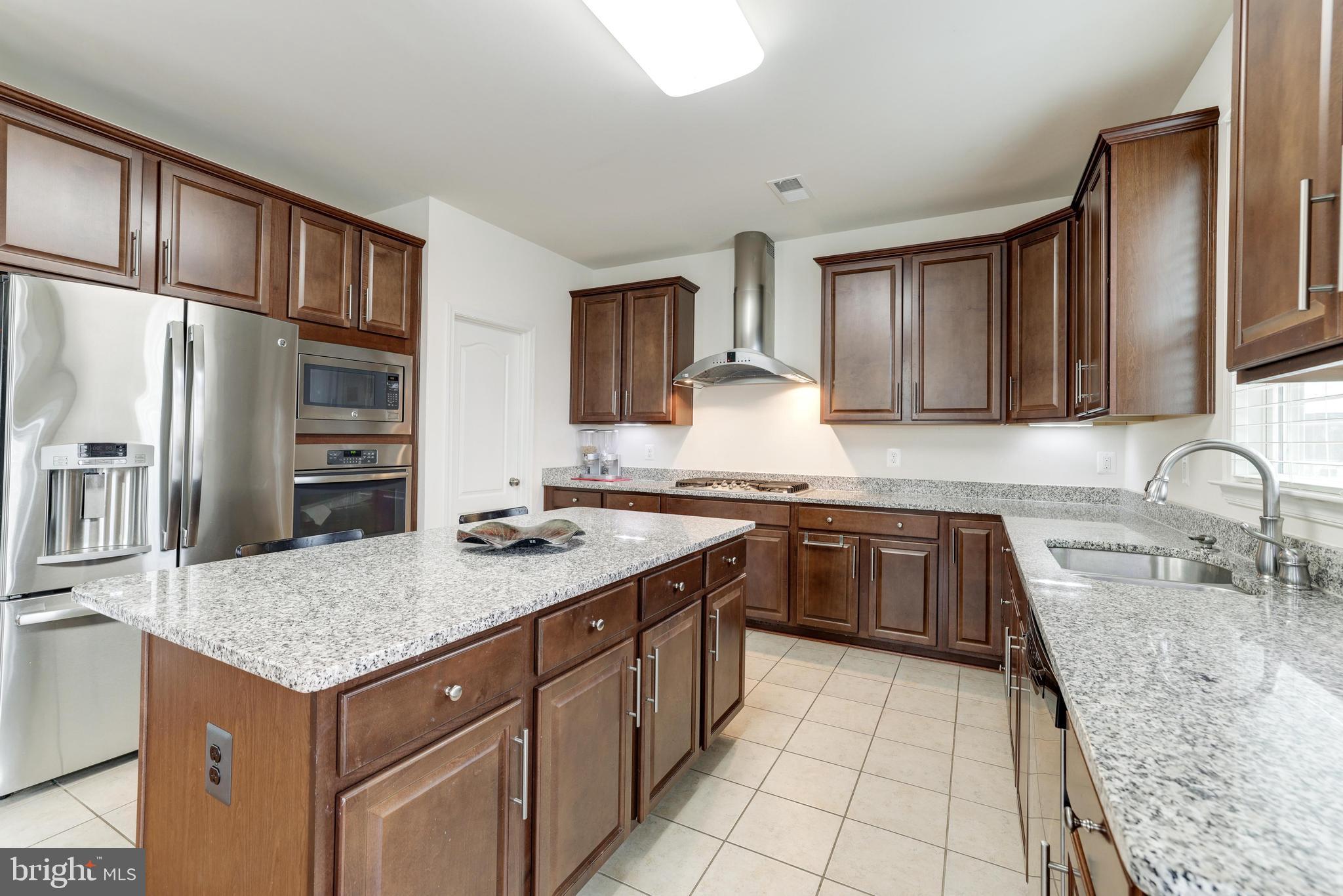 STONE RIDGE LAND BAY 3 - Residential Lease