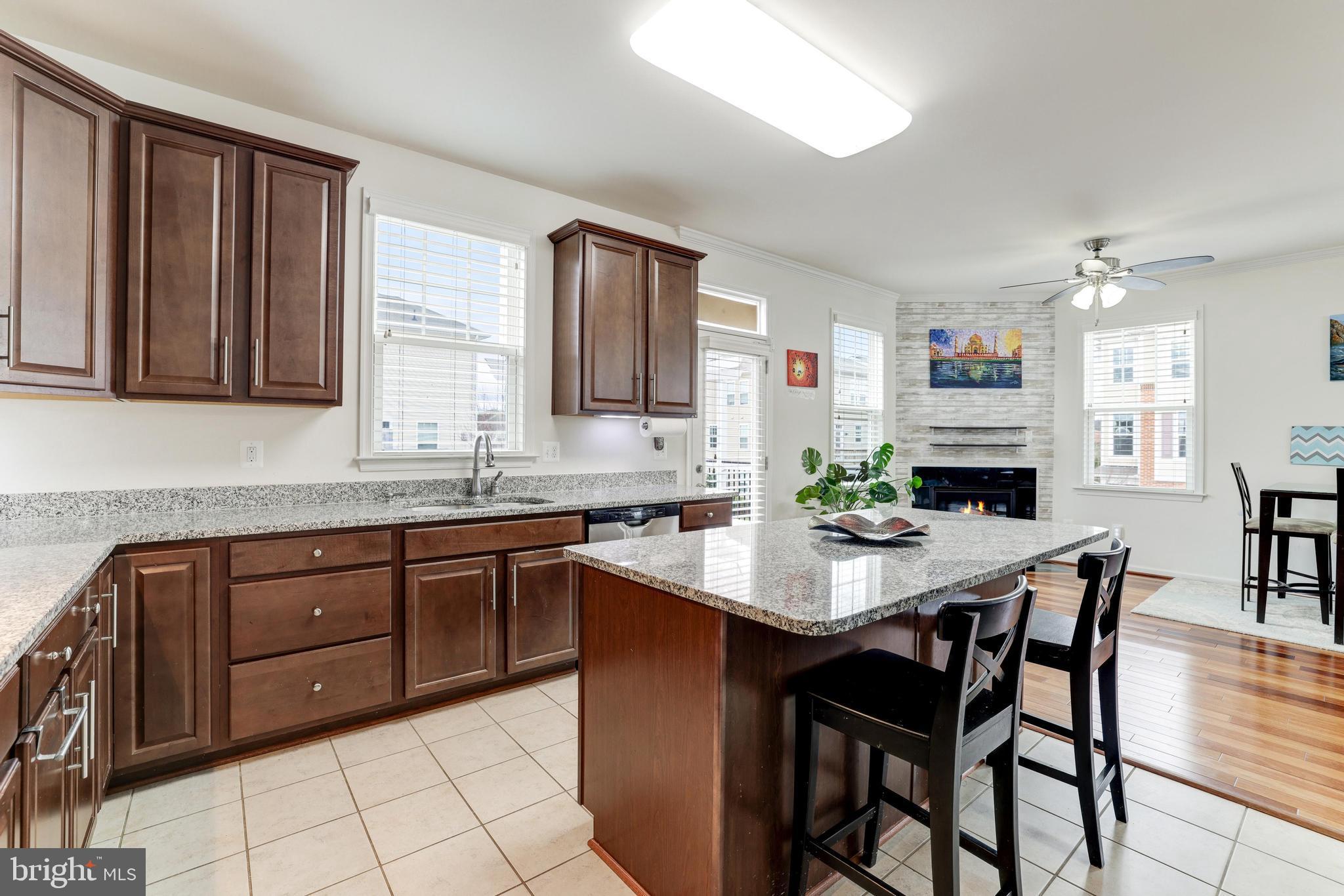 STONE RIDGE LAND BAY 3 - Residential Lease