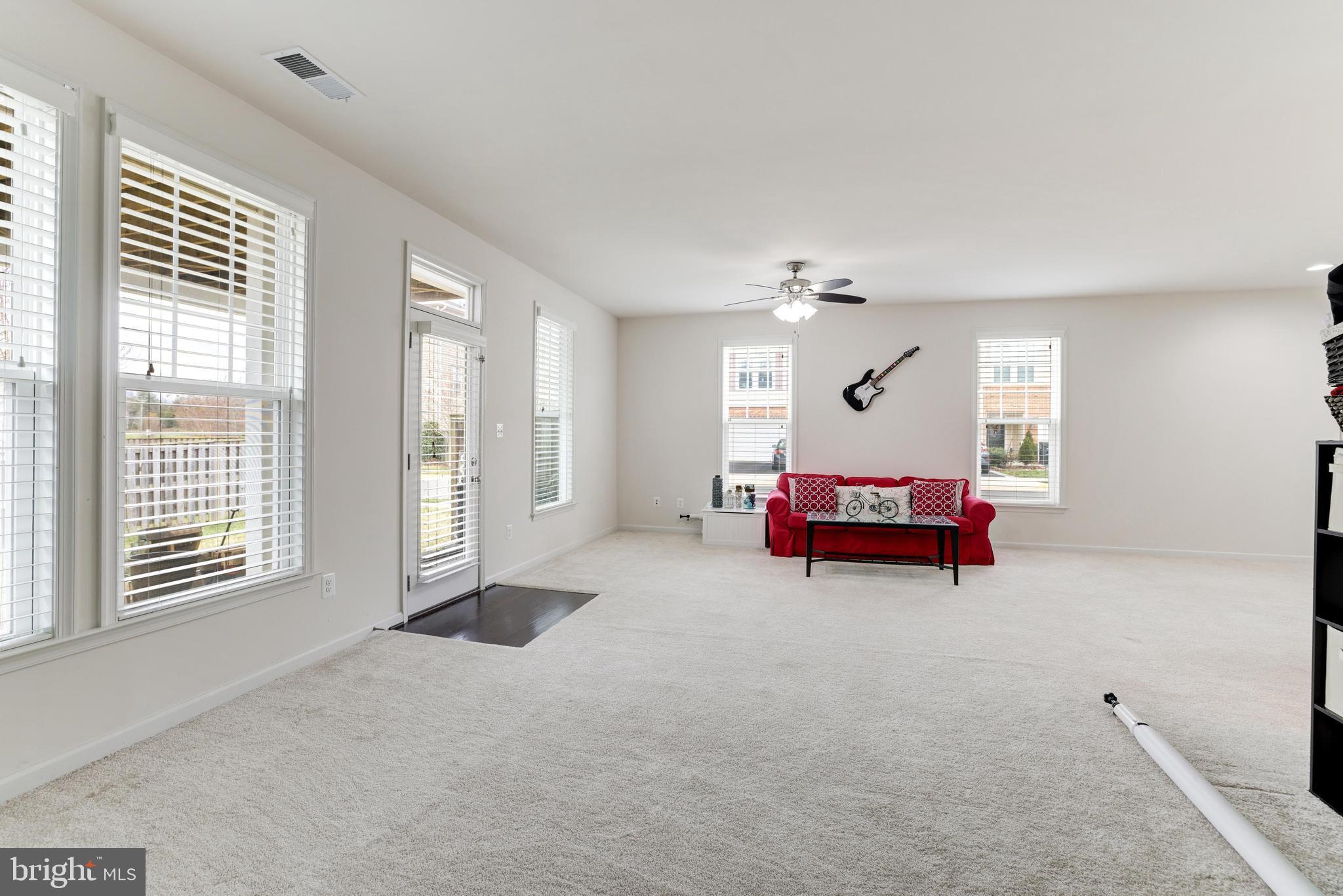 STONE RIDGE LAND BAY 3 - Residential Lease