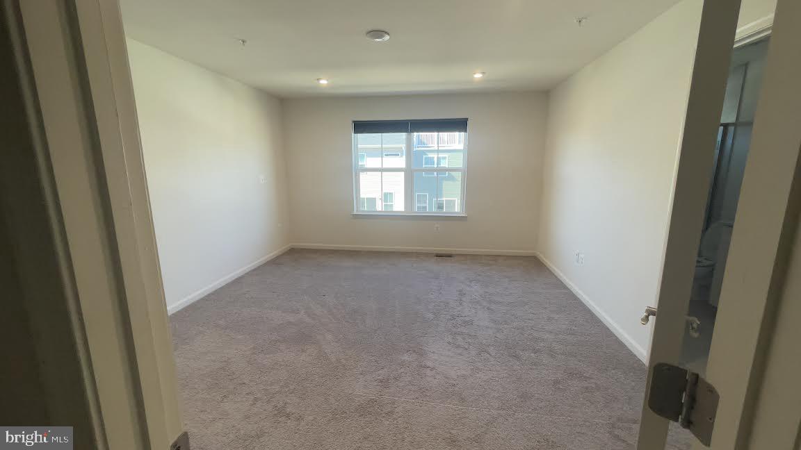 LONG GATE - Residential Lease