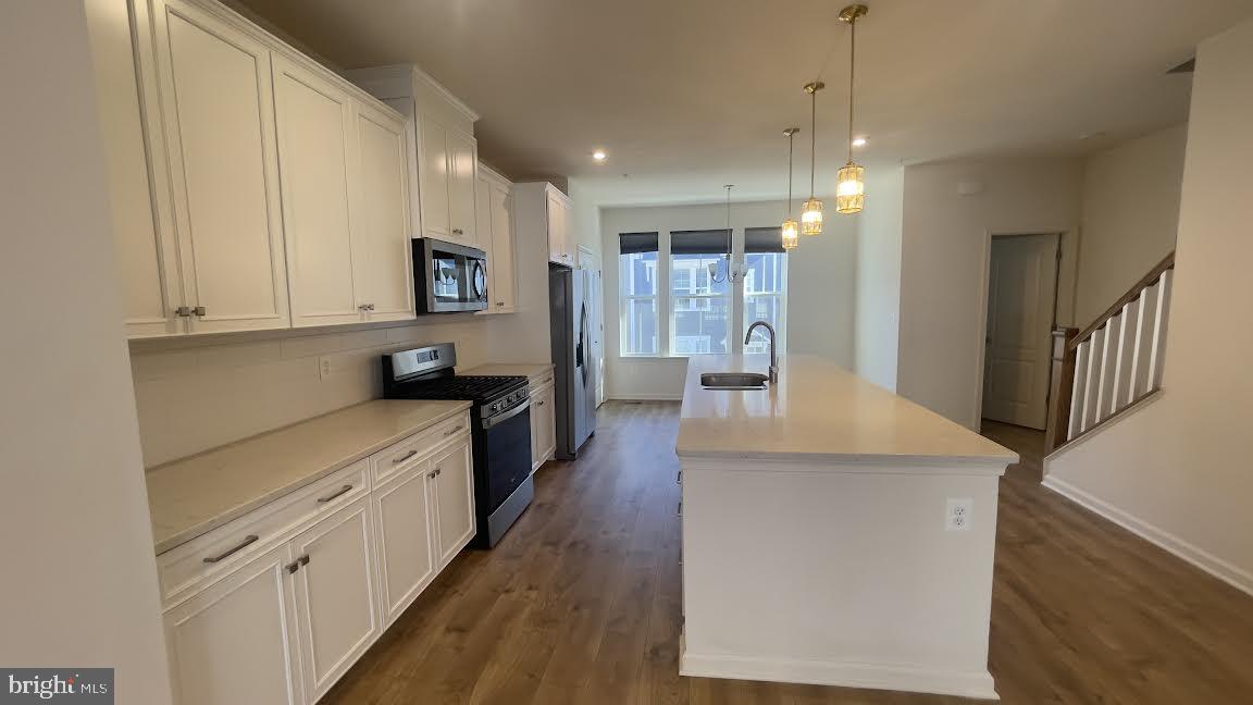 LONG GATE - Residential Lease