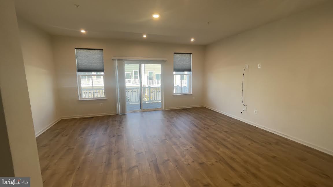 LONG GATE - Residential Lease