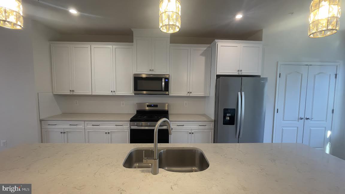 LONG GATE - Residential Lease