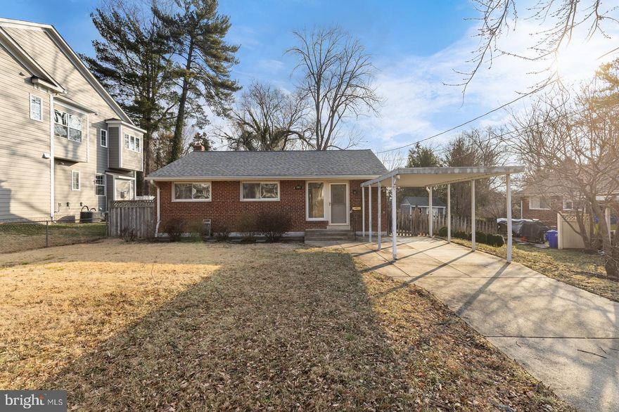 Amazing Single Family House with 4 bedrooms and 2 Full baths. This property has a total of 1480 sq ft in two levels. There is an extra room on the lower level that can be used as a bedroom as well. Lot's of natural light throughout the property. Recently painted.  Nice size lot fence out. Quiet neighborhood. 
This home is perfectly sited one block from Ashburton ES and you’ll be just moments away from the Metro, NIH, Pike and Rose, Wildwood Shopping Center, and the vibrant downtown Bethesda, filled with shops and restaurants along the way. Plus, Washington D.C. is just a short drive away! The perfect location!