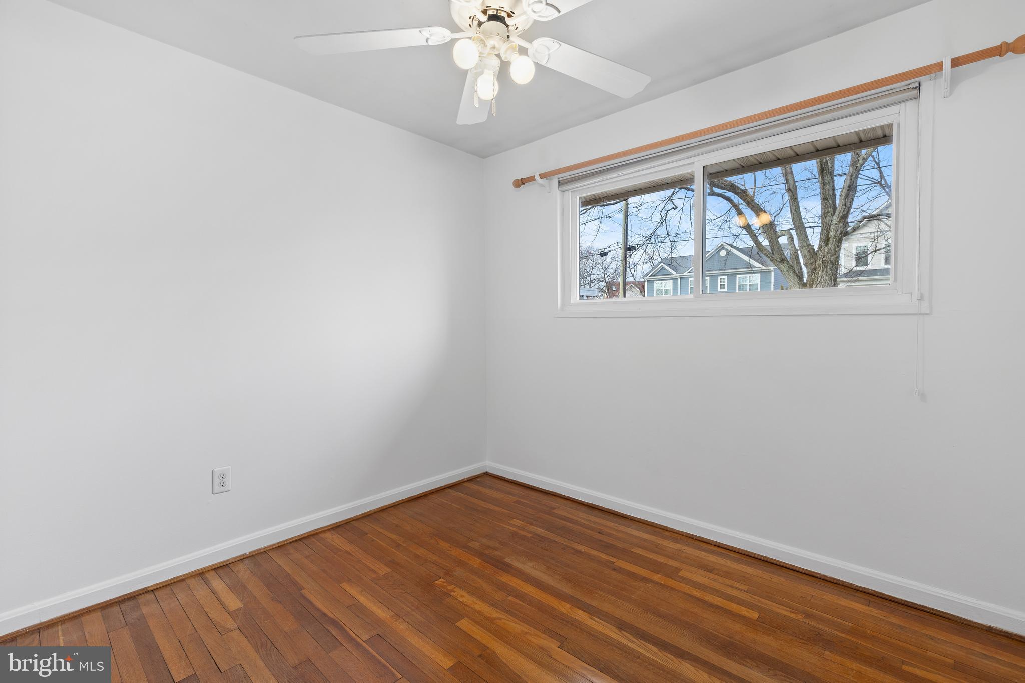 GEORGETOWN VILLAGE - Residential Lease