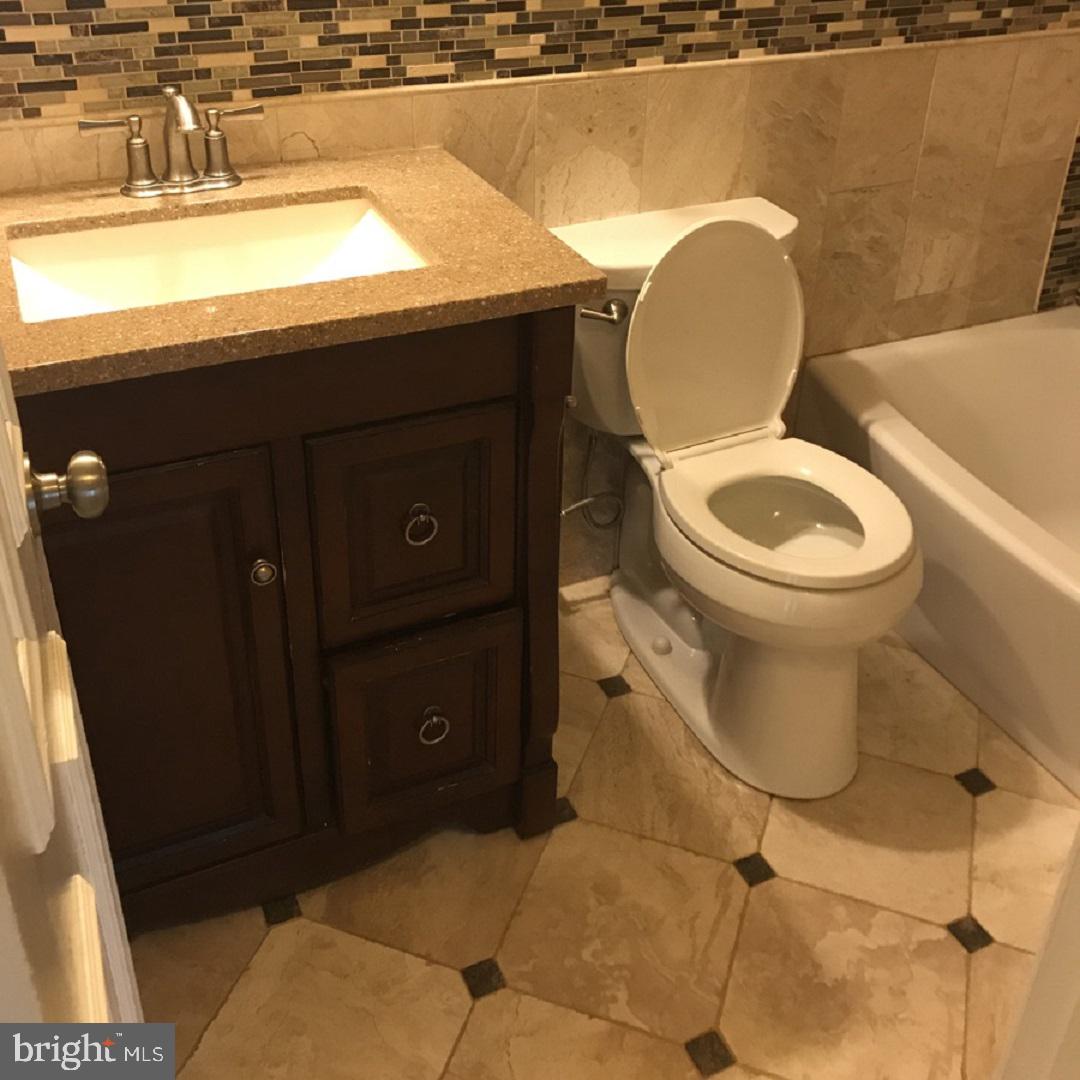 WATERS HOUSE - Residential Lease