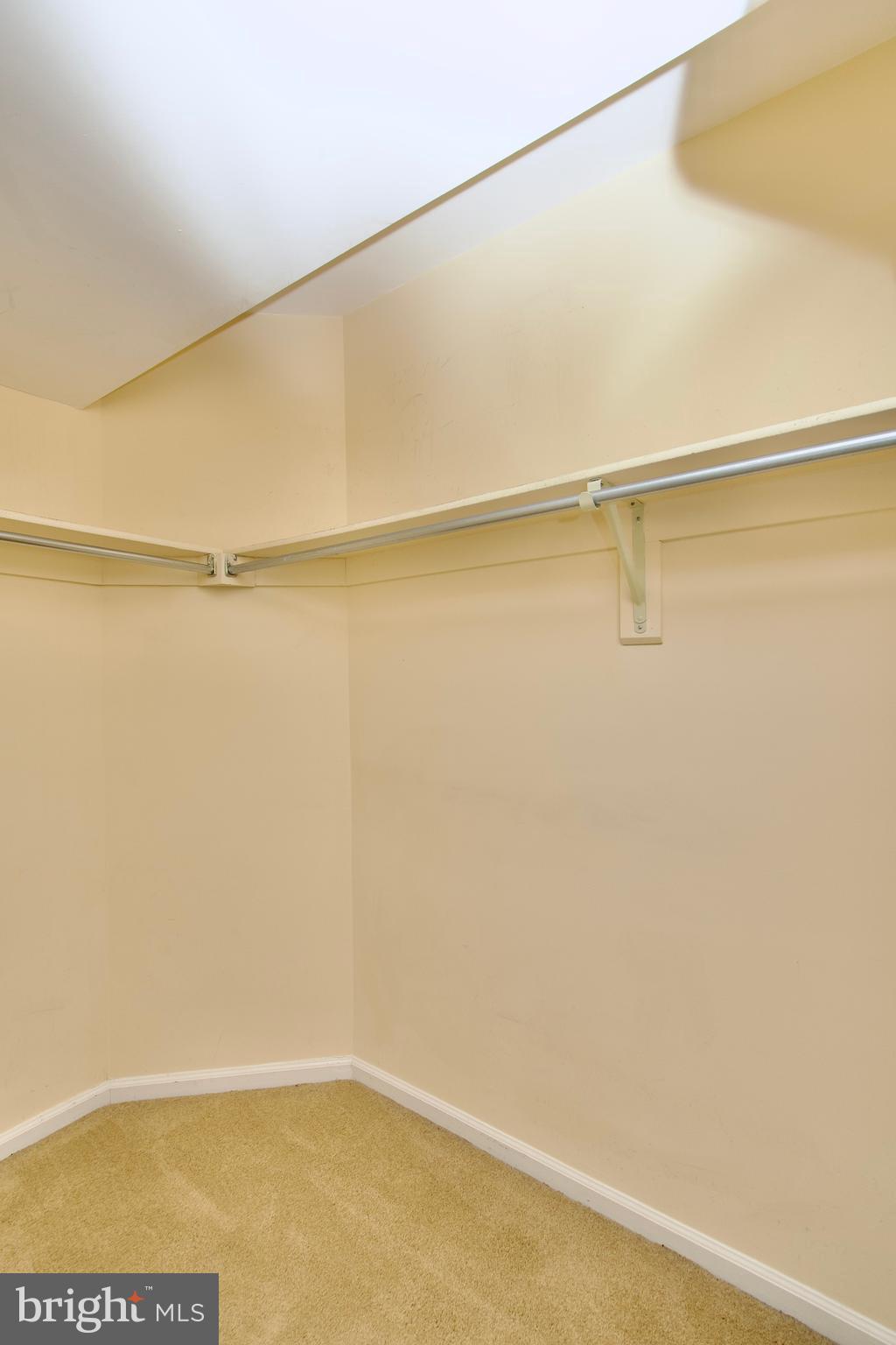 STRATFORD PLACE AT KINGS - Residential Lease