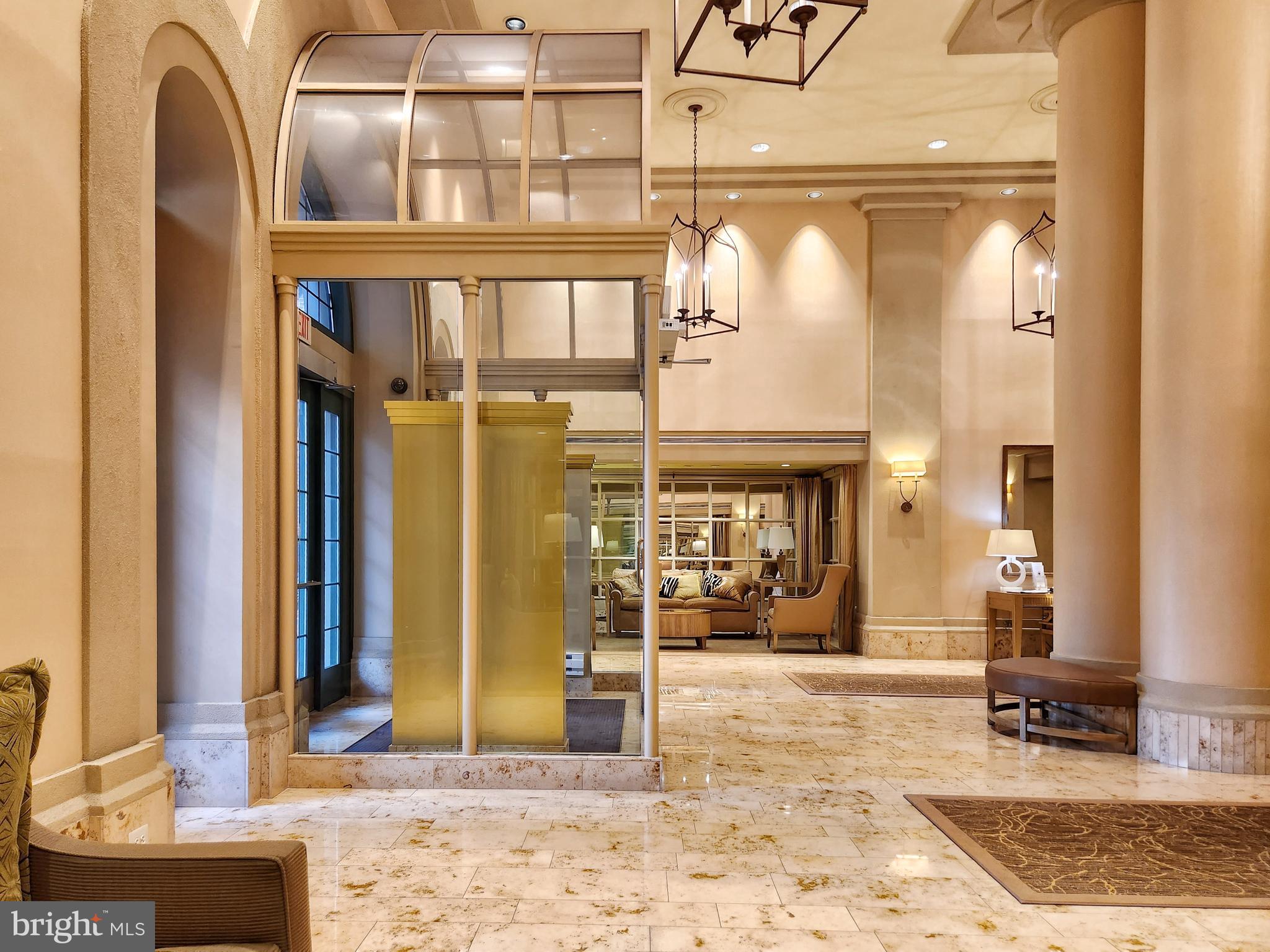 CARLYLE TOWERS - Residential Lease