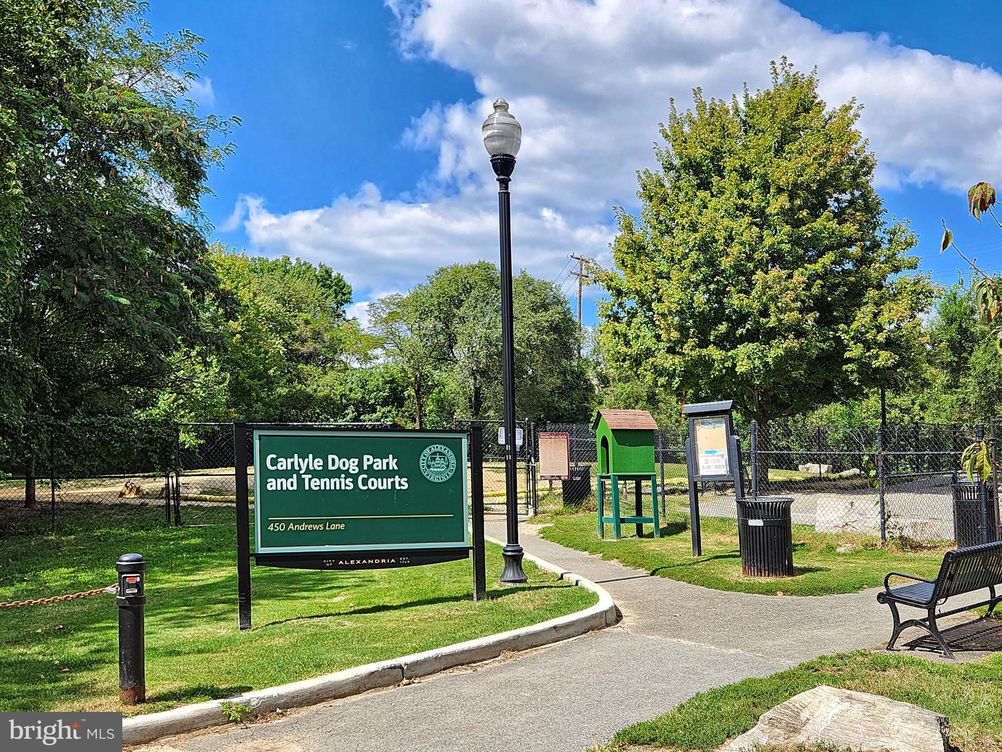 CARLYLE TOWERS - Residential Lease