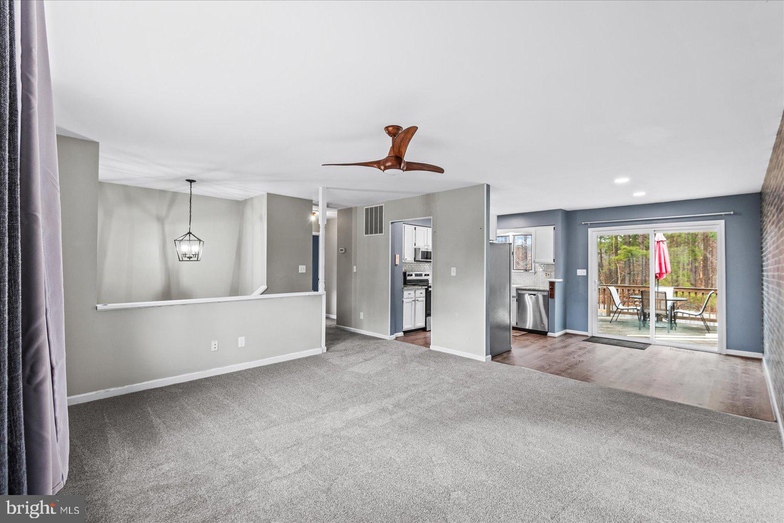 BAYBERRY ESTATES - Residential