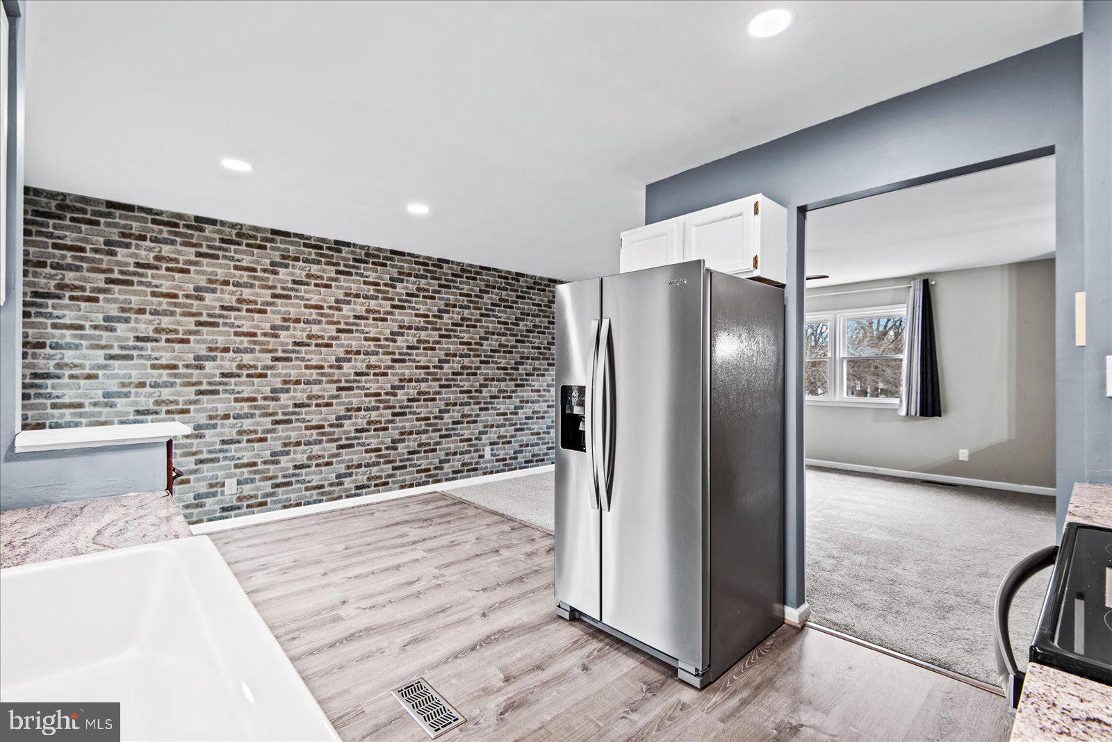 BAYBERRY ESTATES - Residential