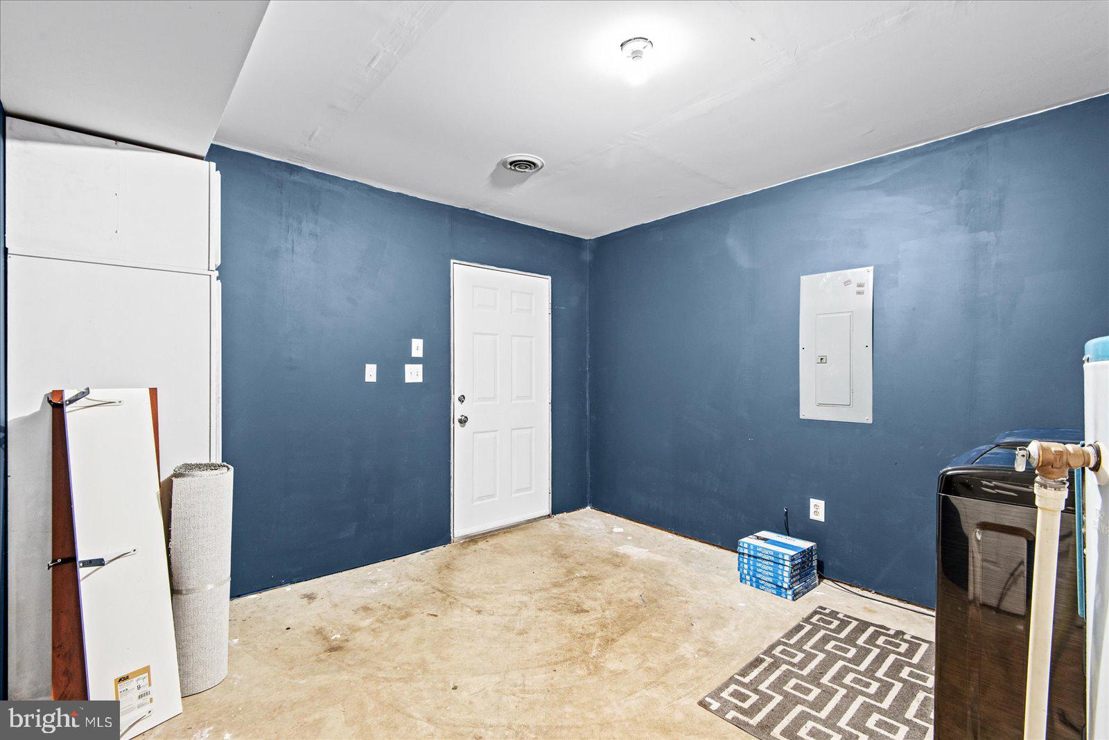 BAYBERRY ESTATES - Residential